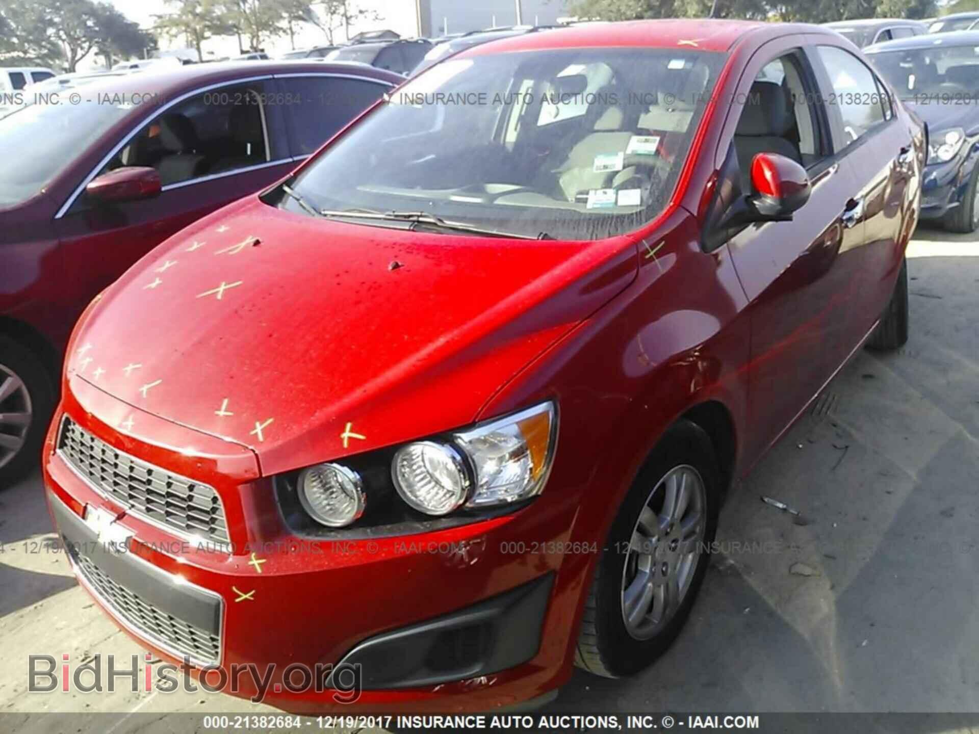 2012 Chevrolet Sonic - VIN: 1G1JA5SH2C4104724 - Фото 2