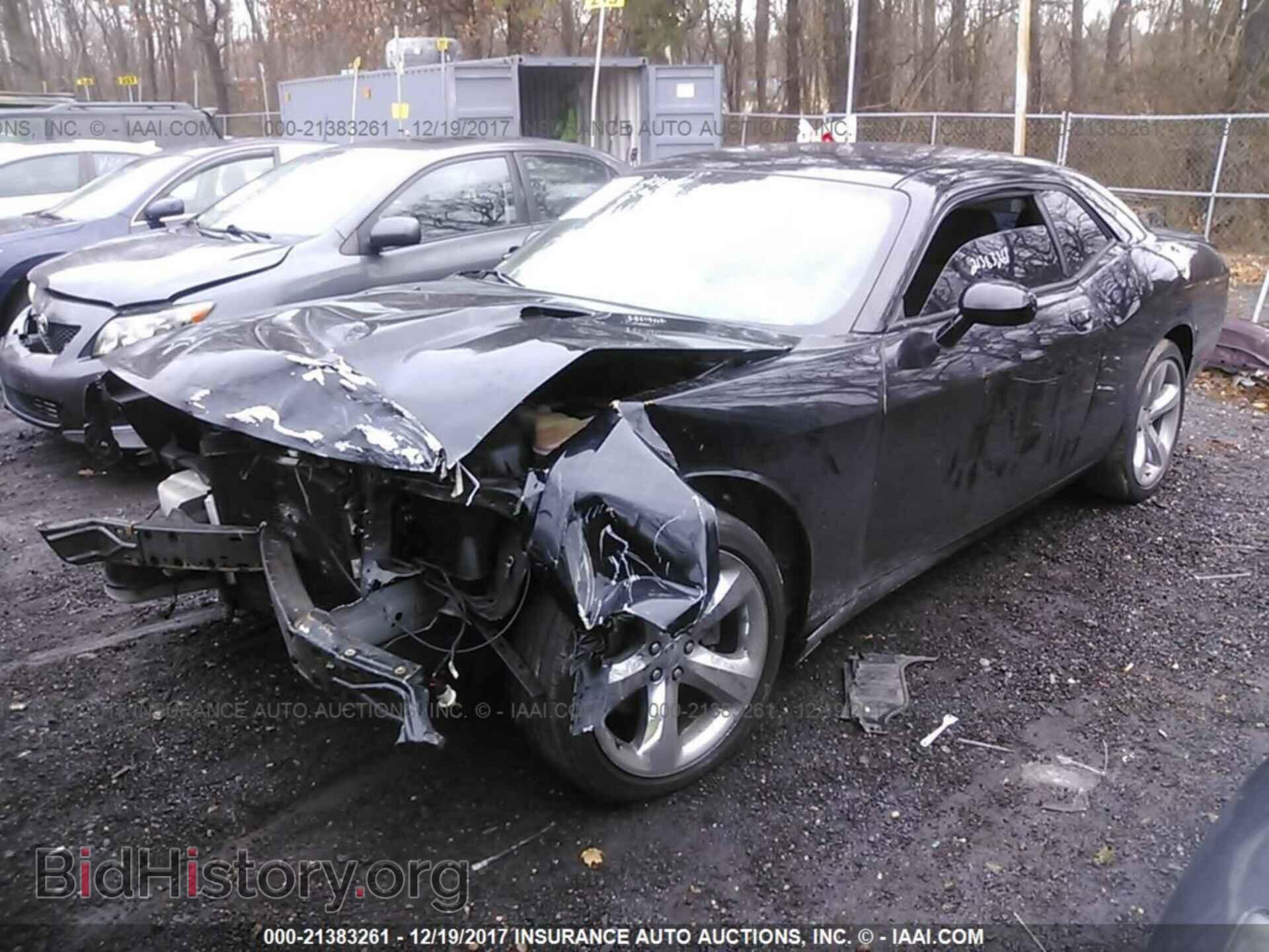2013 Dodge Challenger - VIN: 2C3CDYBT4DH674892 - Photo 2