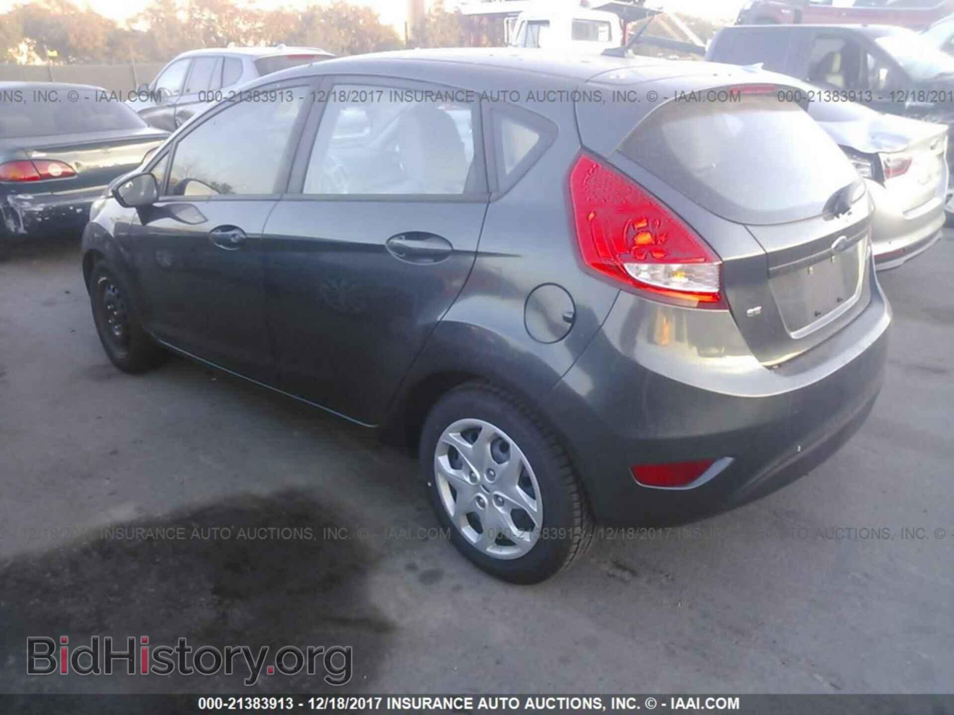 2011 Ford Fiesta - VIN: 3FADP4EJ9BM154492 - Фото 3