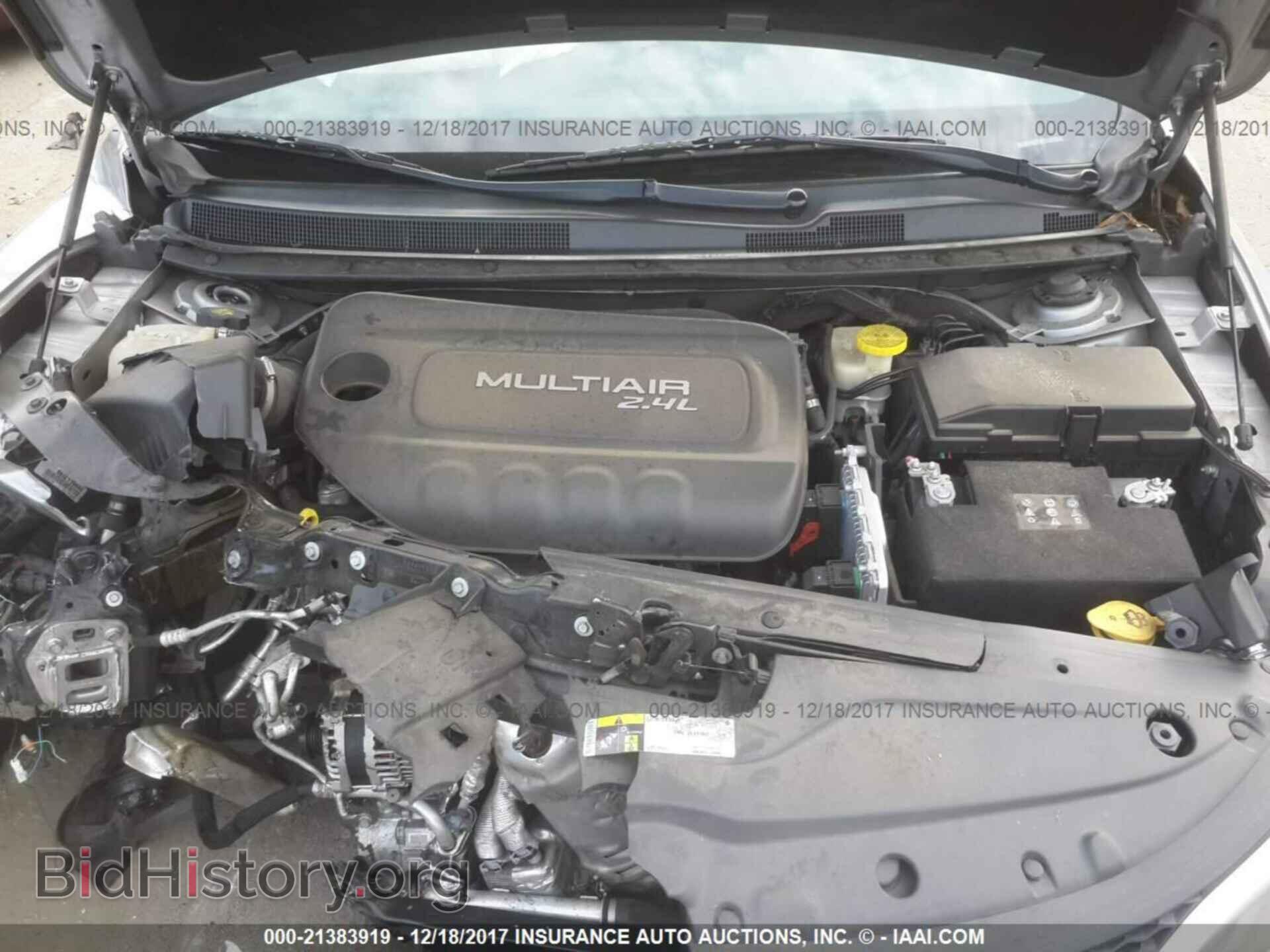 2015 Chrysler 200 - VIN: 1C3CCCAB5FN538134 - Photo 10