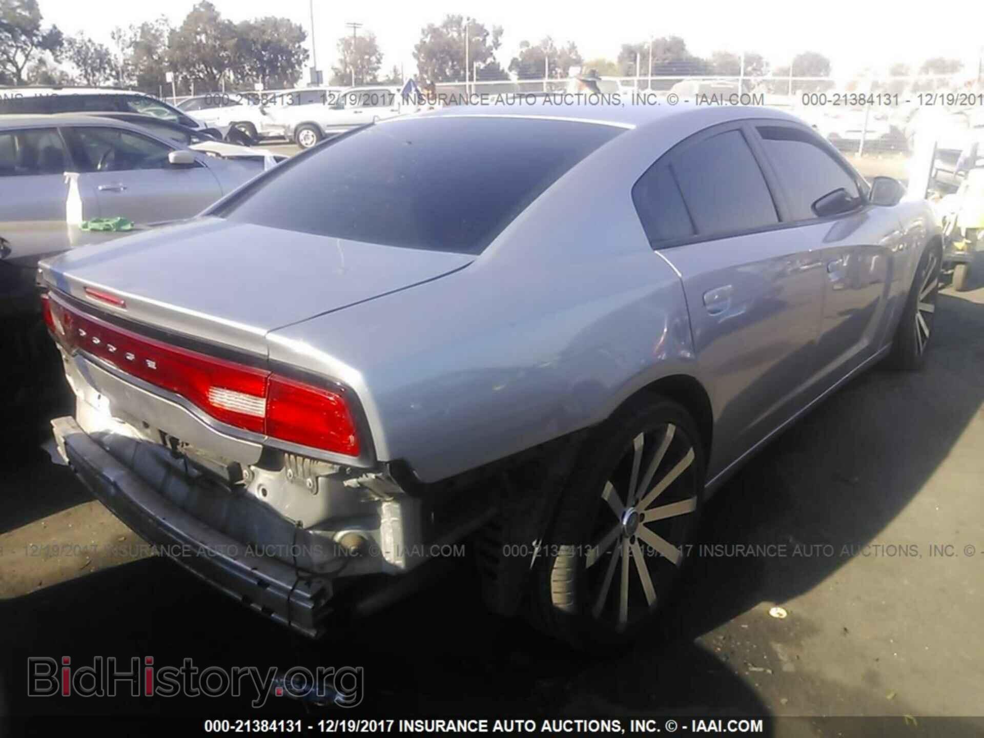 2013 Dodge Charger - VIN: 2C3CDXBG7DH570409 - Фото 4