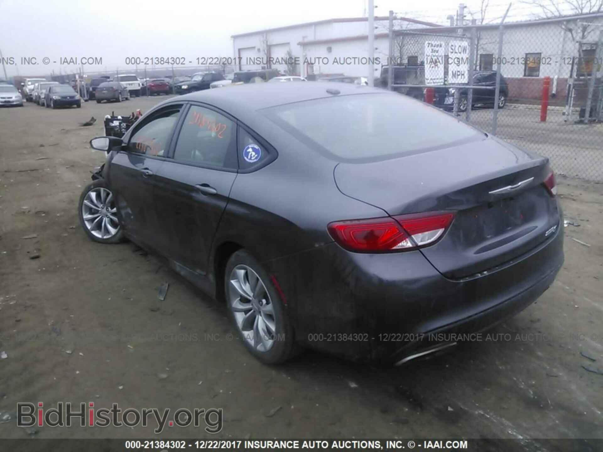 2015 Chrysler 200 - VIN: 1C3CCCBB7FN698840 - Photo 3