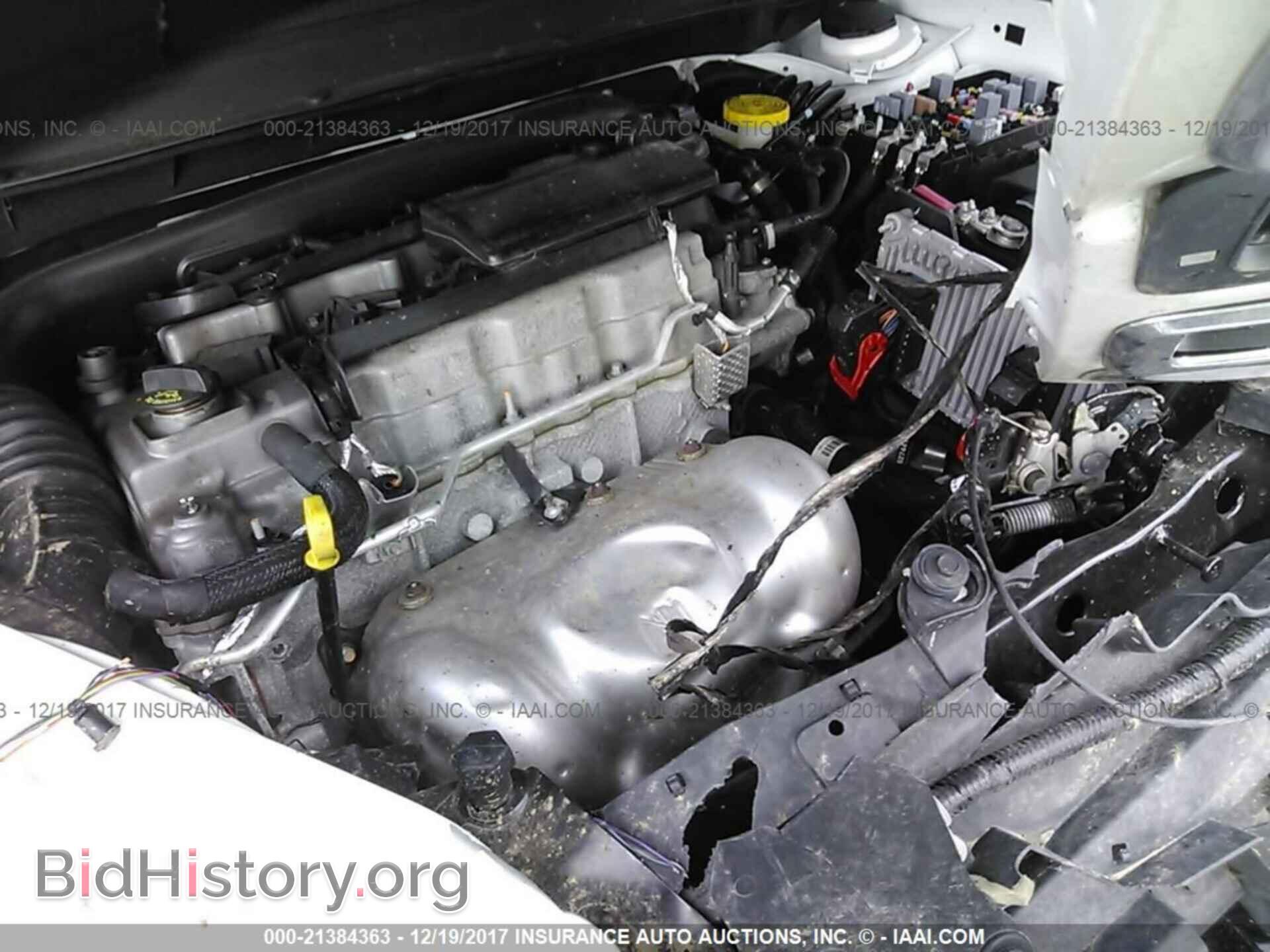 2015 Jeep Cherokee - VIN: 1C4PJMCB7FW794484 - Фото 10