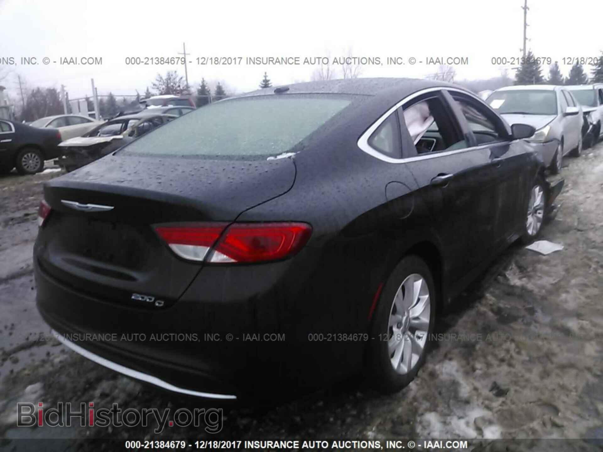 2015 Chrysler 200 - VIN: 1C3CCCCB5FN729646 - Photo 4