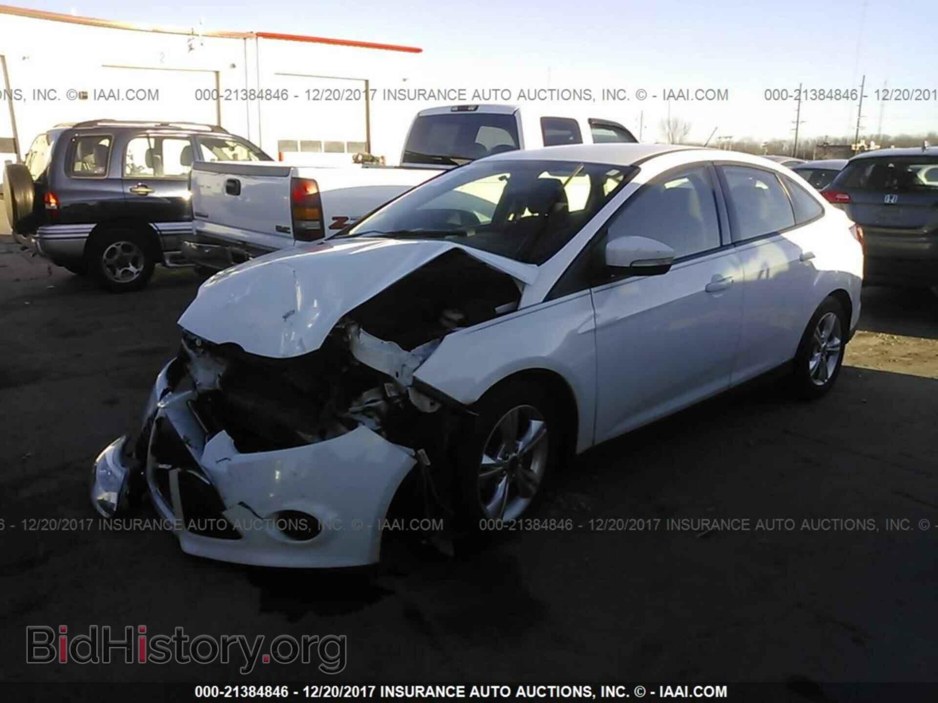 2013 Ford Focus - VIN: 1FADP3F23DL307311 - Photo 2