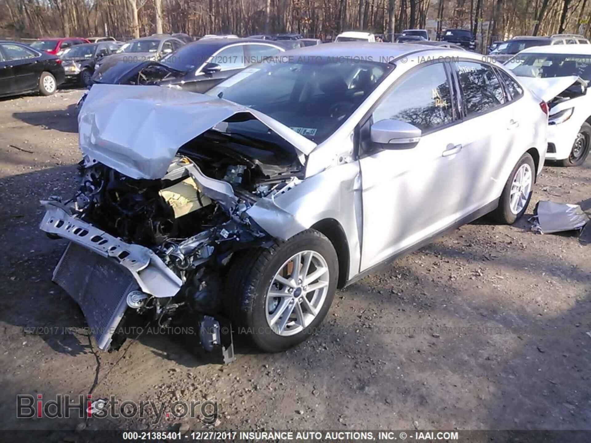 2016 Ford Focus - VIN: 1FADP3F20GL255673 - Photo 2