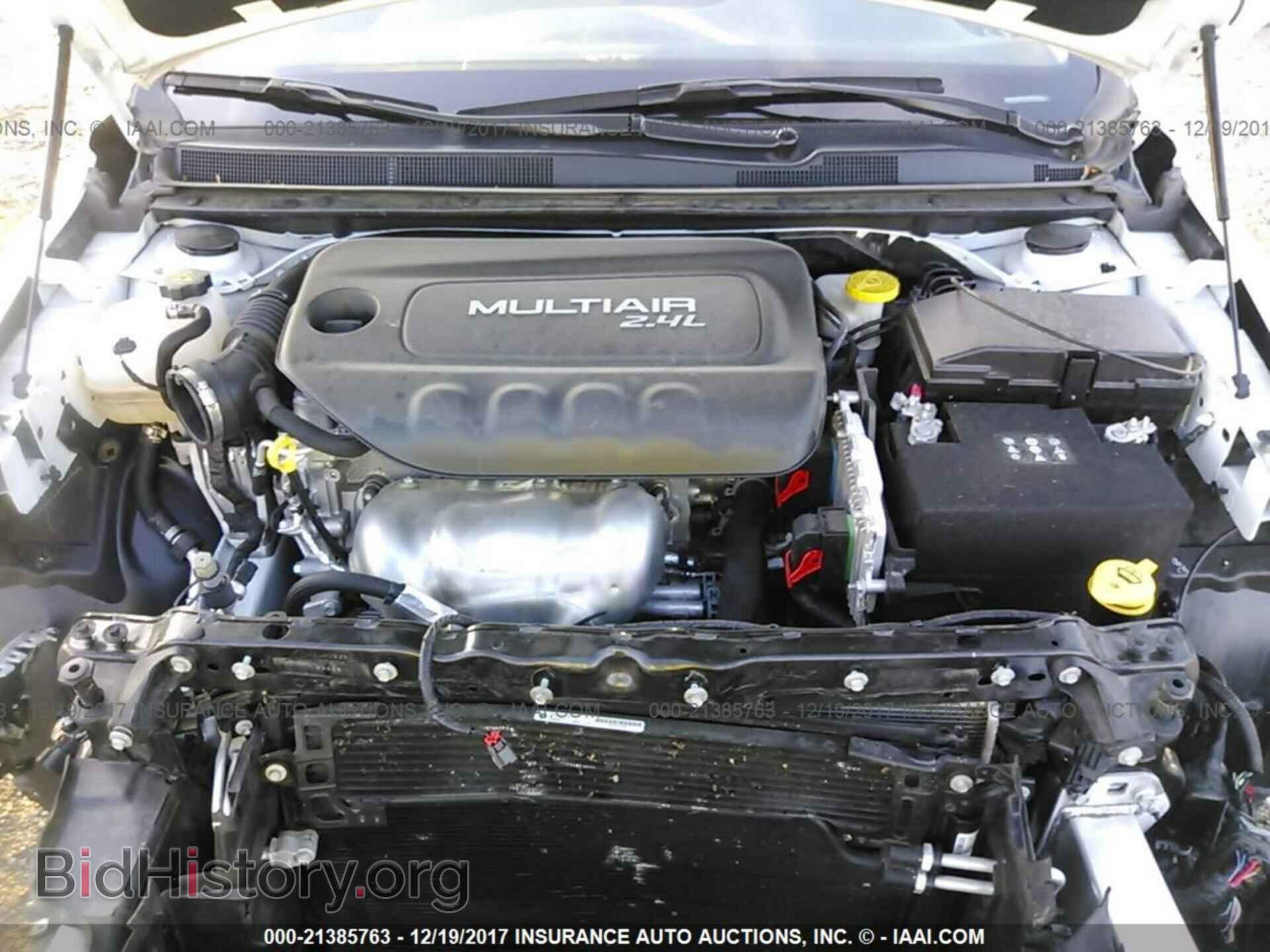 2016 Chrysler 200 - VIN: 1C3CCCAB9GN103845 - Photo 10