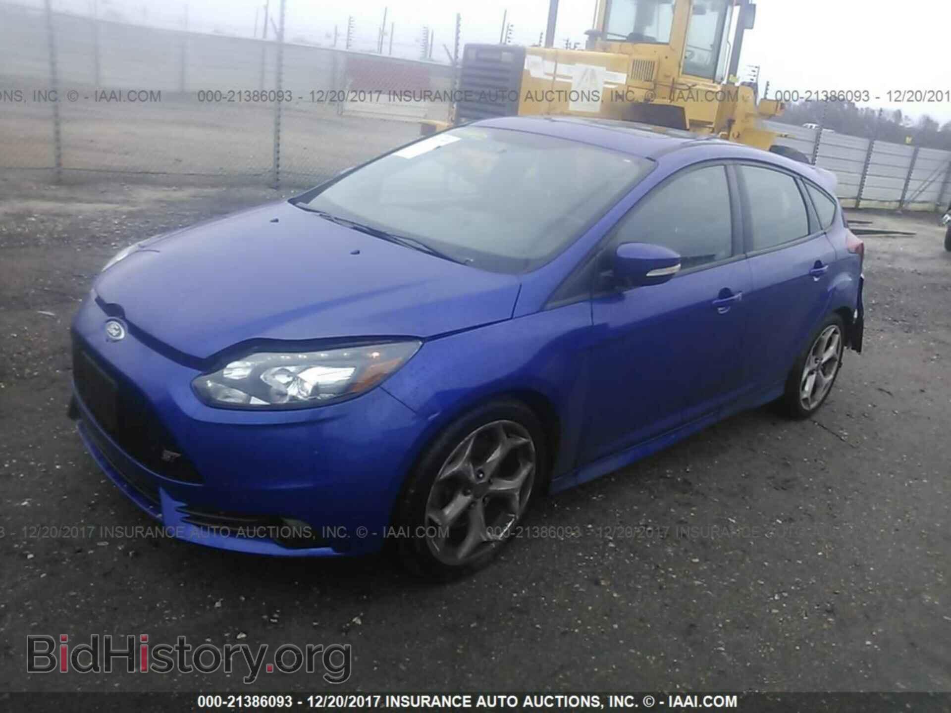 2013 Ford Focus - VIN: 1FADP3L95DL350307 - Фото 2