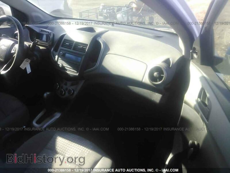 2016 Chevrolet SONIC (VIN 1G1JA6SG5G4169764) — фото 5 из 10