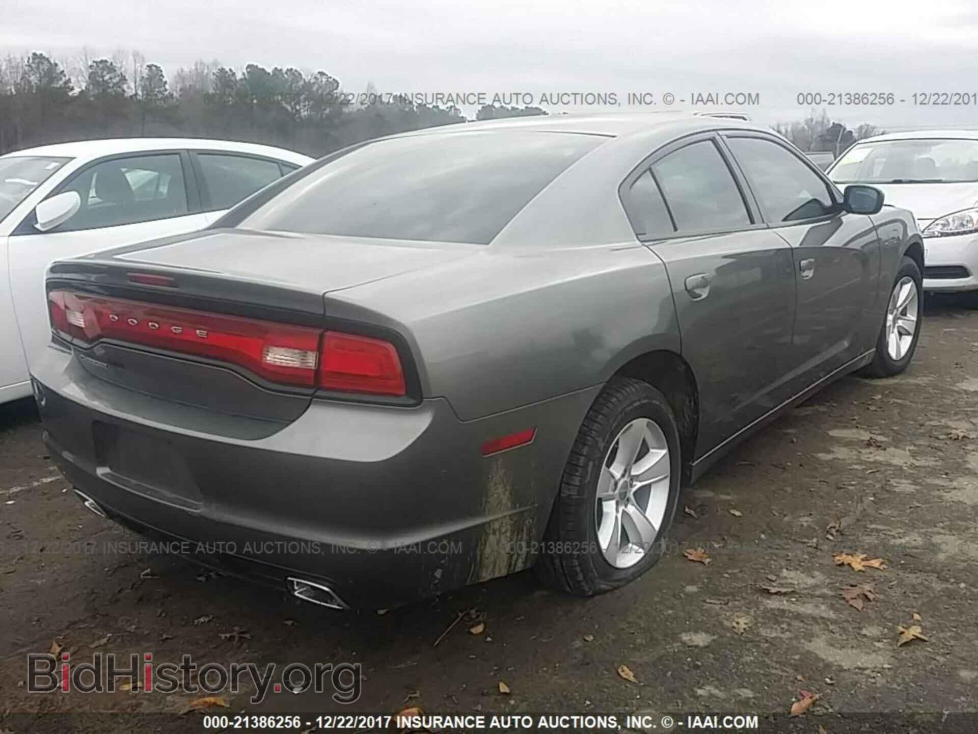 2011 Dodge Charger - VIN: 2B3CL3CG2BH555854 - Фото 4