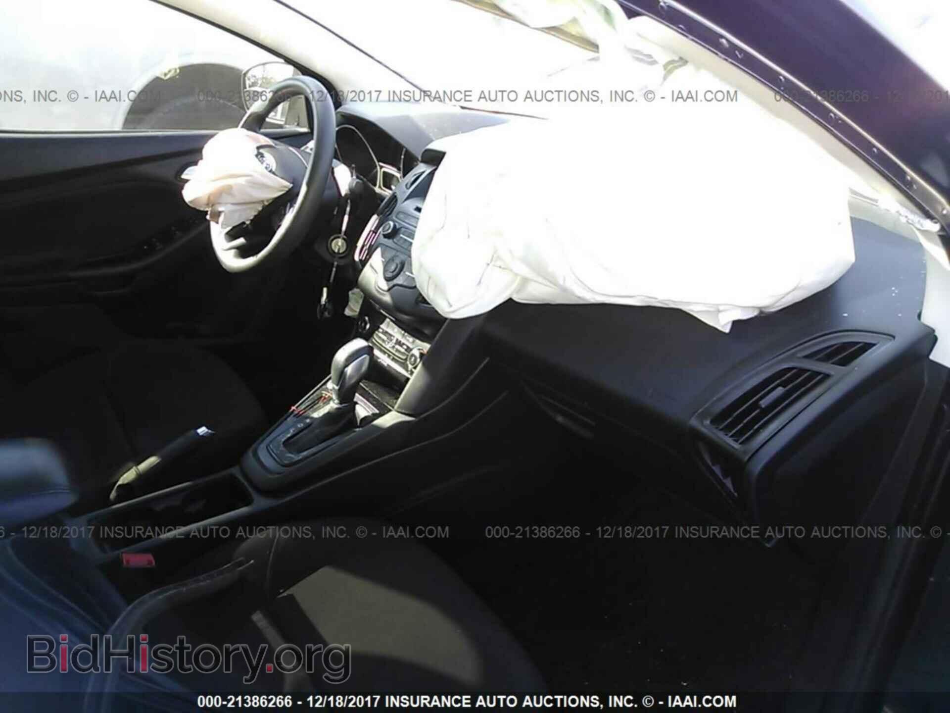 2015 Ford Focus - VIN: 1FADP3F28FL307632 - Photo 5