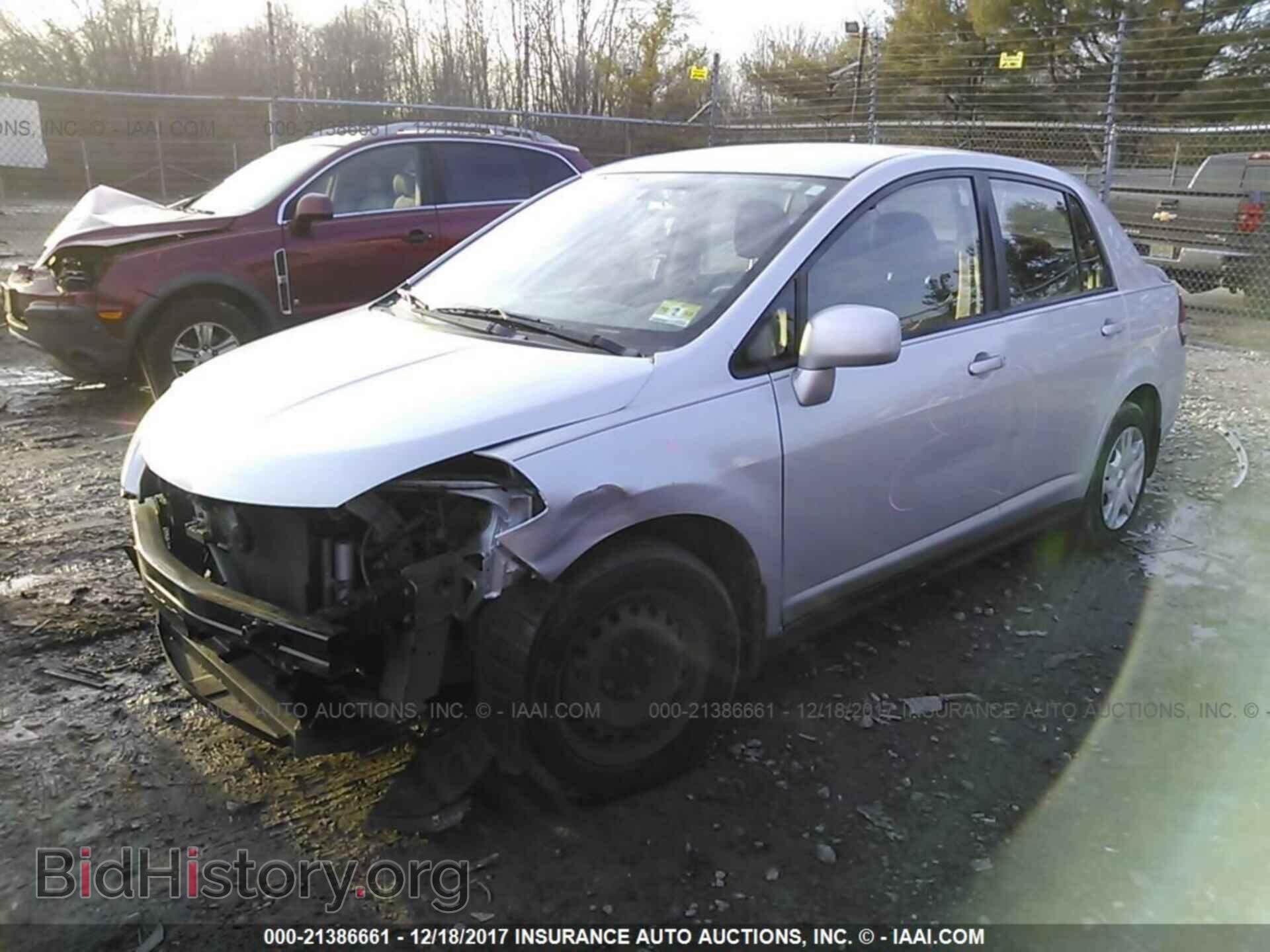 2011 Nissan Versa - VIN: 3N1BC1AP5BL436305 - Фото 2