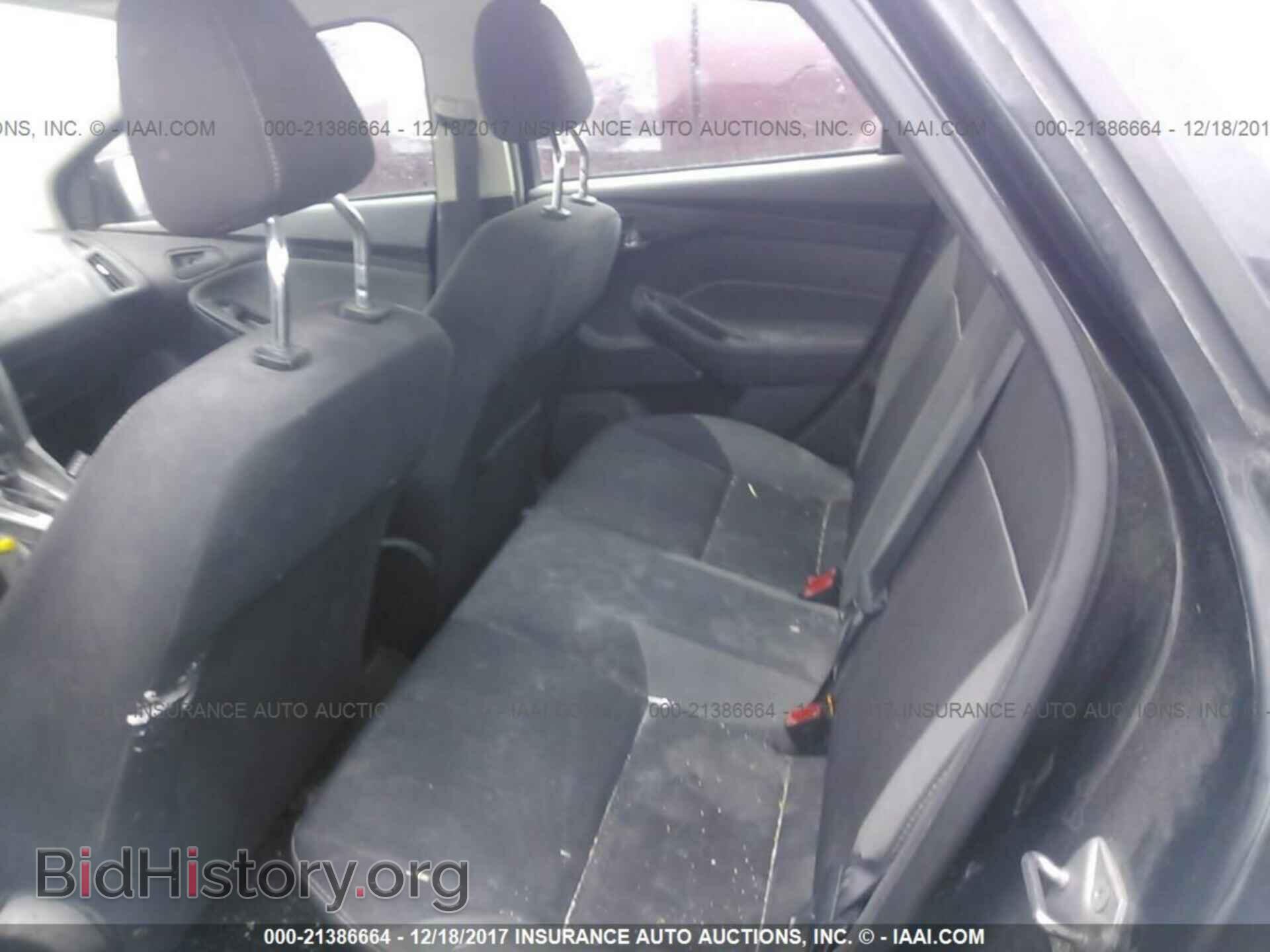 2012 Ford Focus - VIN: 1FAHP3F27CL141729 - Photo 8