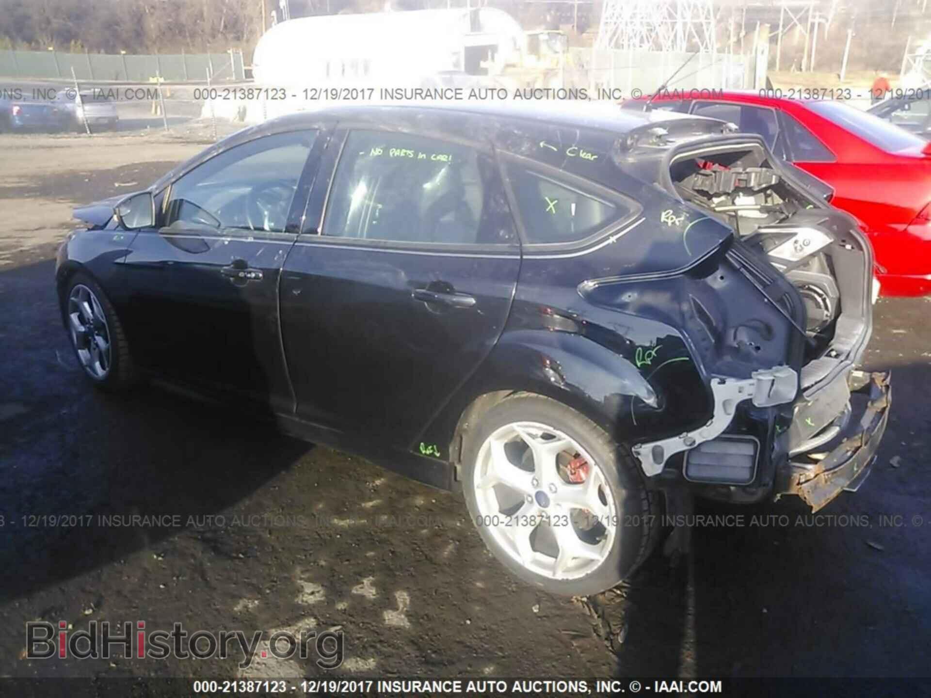 2013 Ford Focus - VIN: 1FADP3L98DL201826 - Photo 3