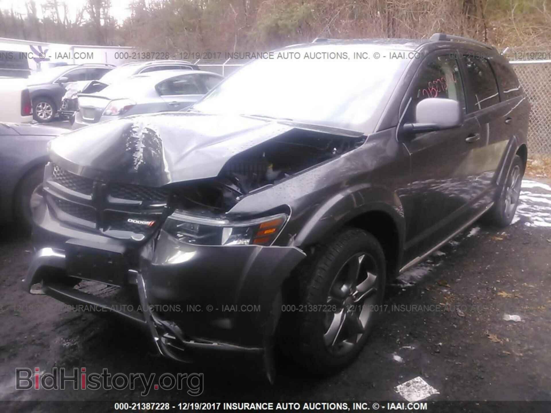 2015 Dodge Journey - VIN: 3C4PDDGG9FT740512 - Photo 2