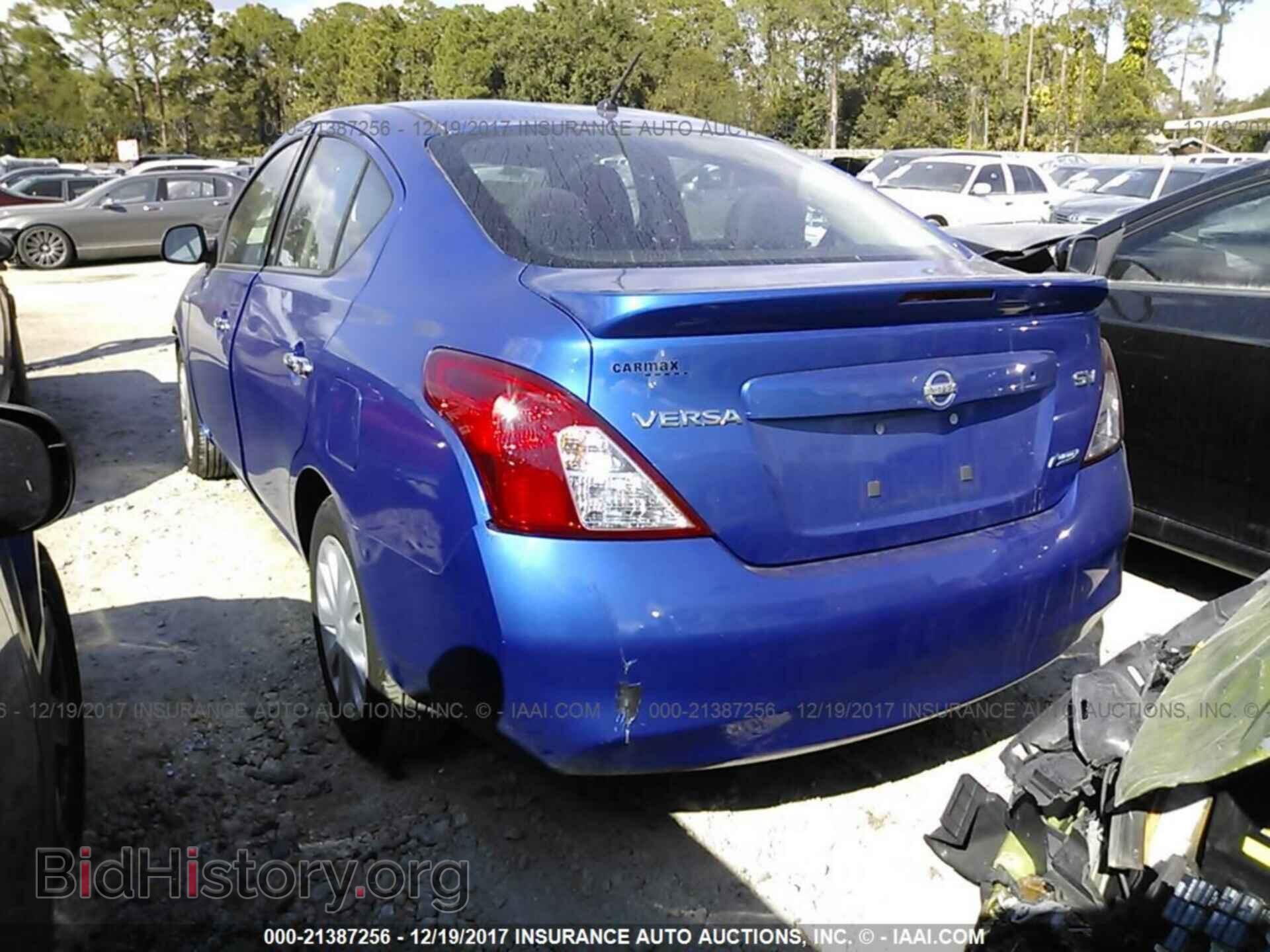 2014 Nissan Versa - VIN: 3N1CN7AP3EL809556 - Фото 3
