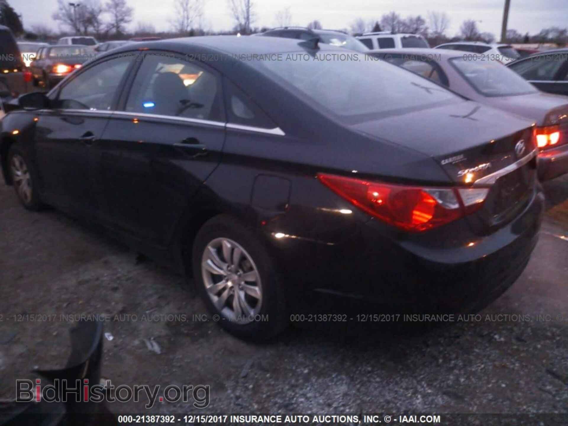 2012 Hyundai Sonata - VIN: 5NPEB4AC9CH350010 - Фото 3