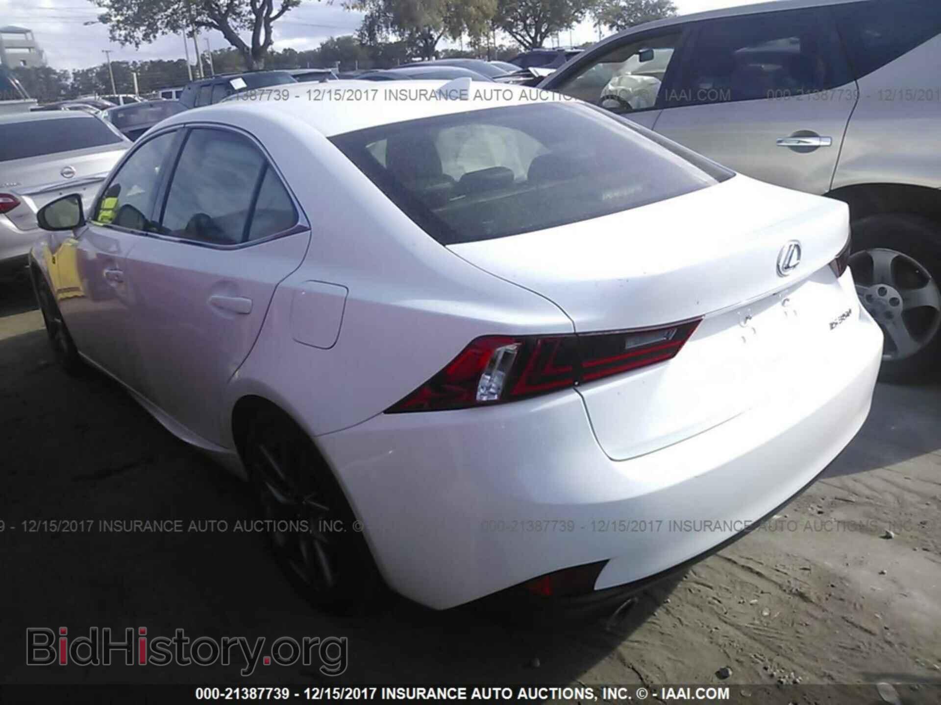 2014 Lexus Is - VIN: JTHBE1D21E5013117 - Photo 3