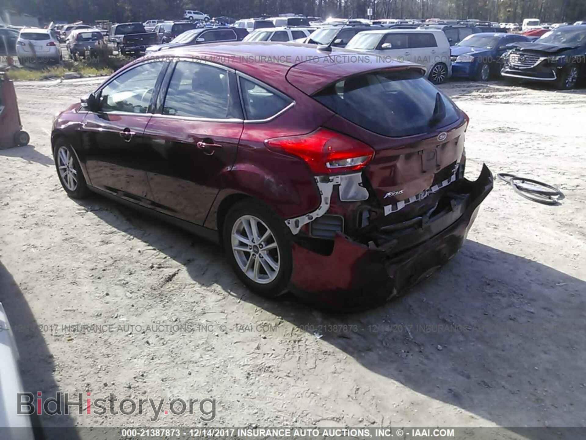 2016 Ford Focus - VIN: 1FADP3K29GL351937 - Фото 3