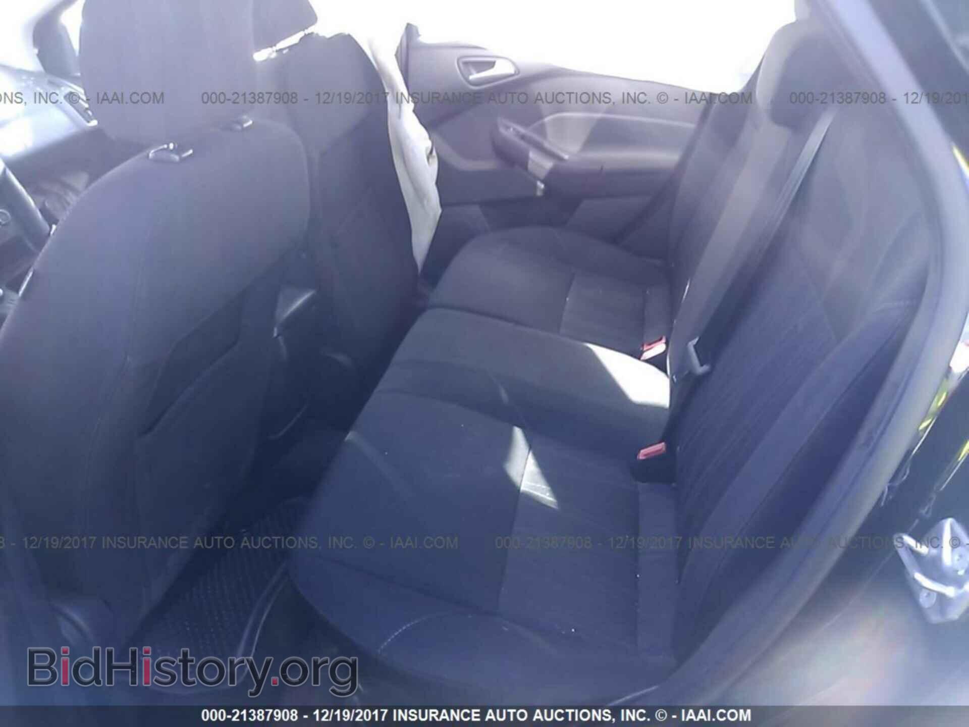 2016 Ford Focus - VIN: 1FADP3K2XGL283857 - Фото 8