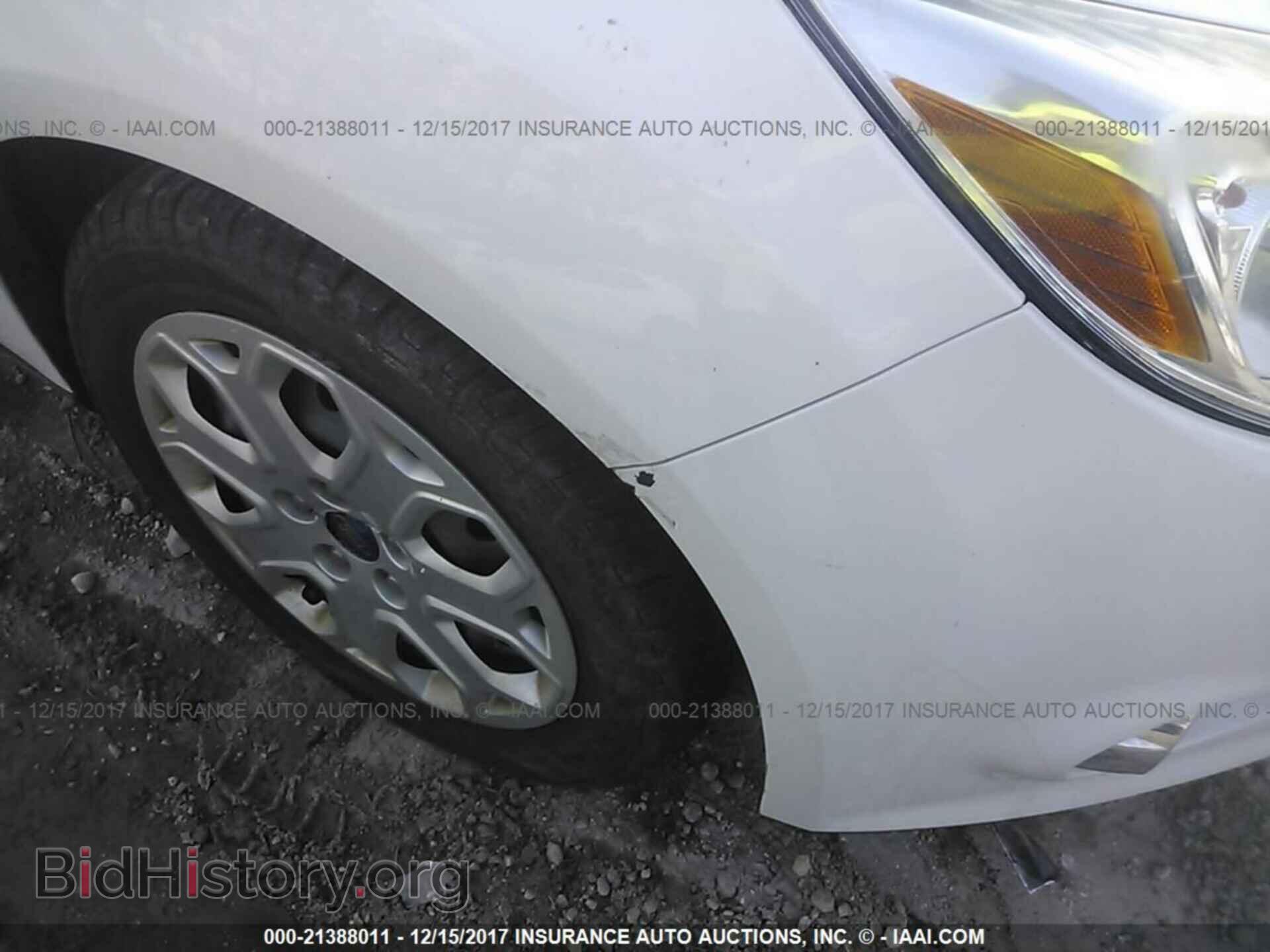 2012 Ford Focus - VIN: 1FAHP3F21CL252342 - Photo 6