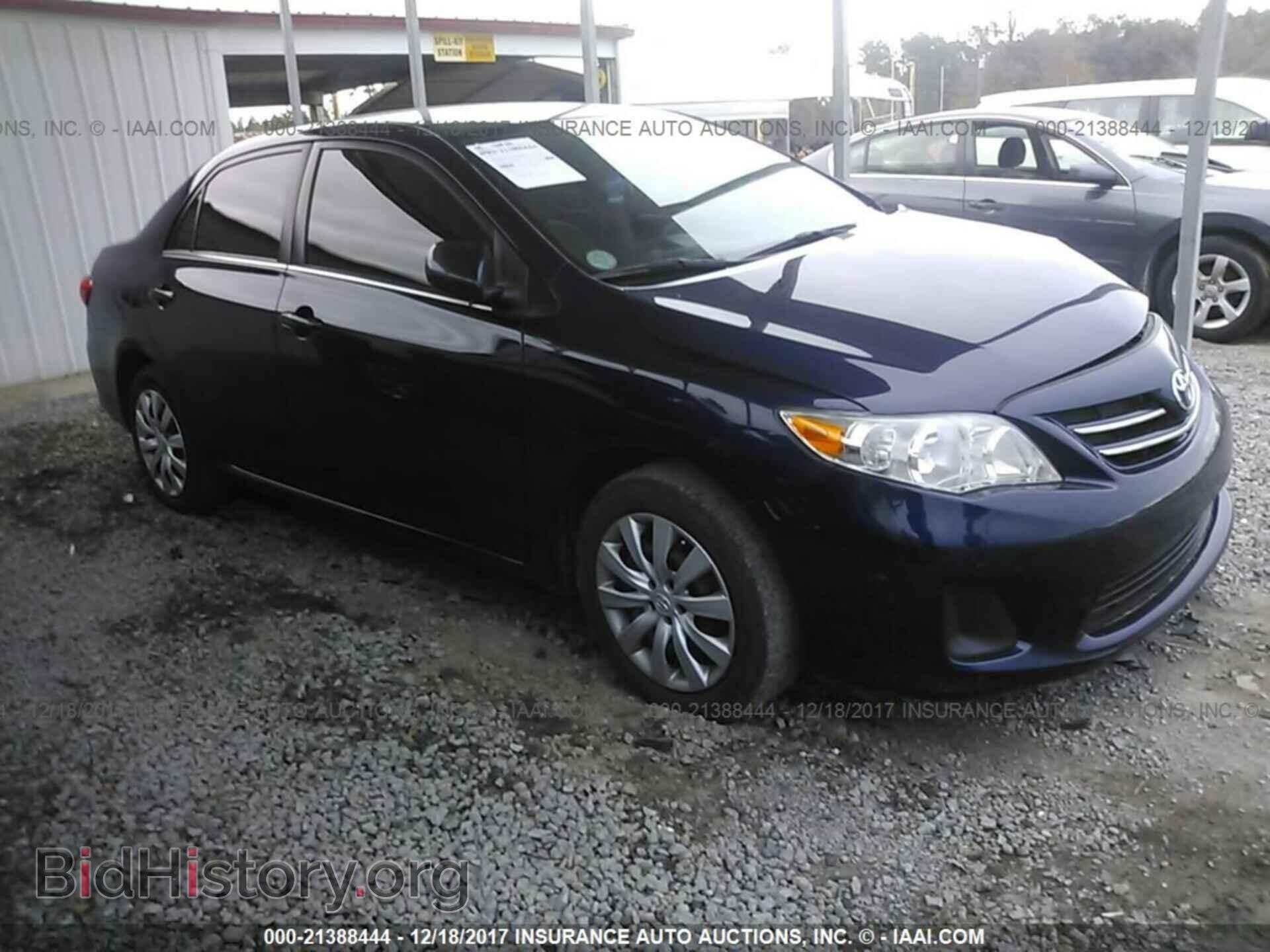 Photo 2T1BU4EE9DC951320 - Toyota Corolla 2013