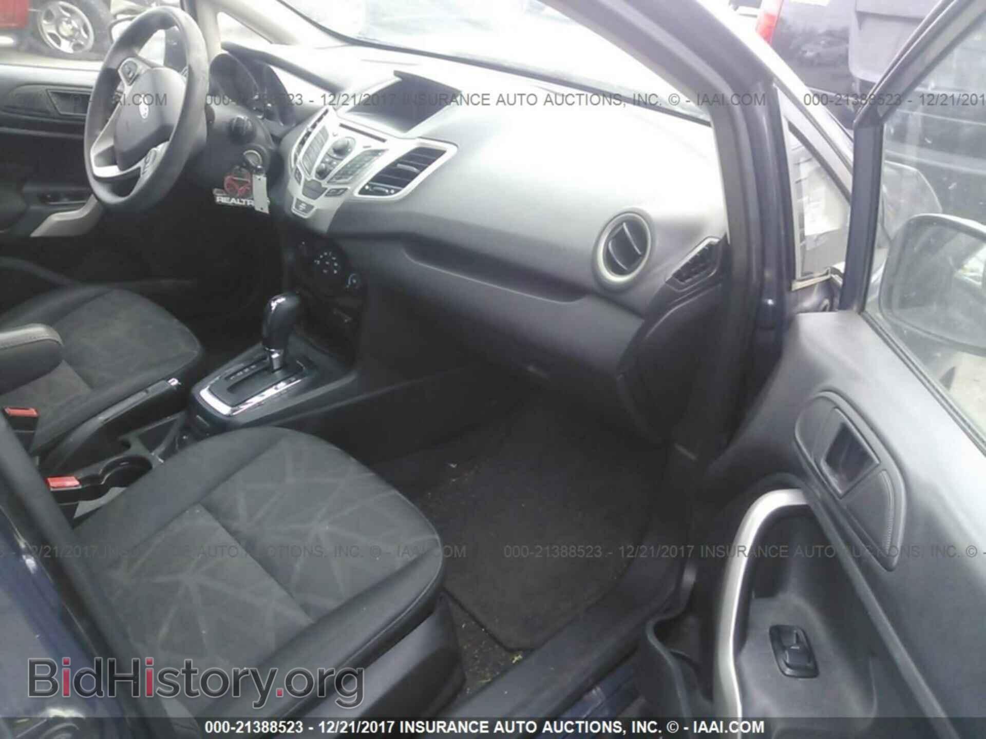 2012 Ford Fiesta - VIN: 3FADP4BJ5CM215942 - Фото 5