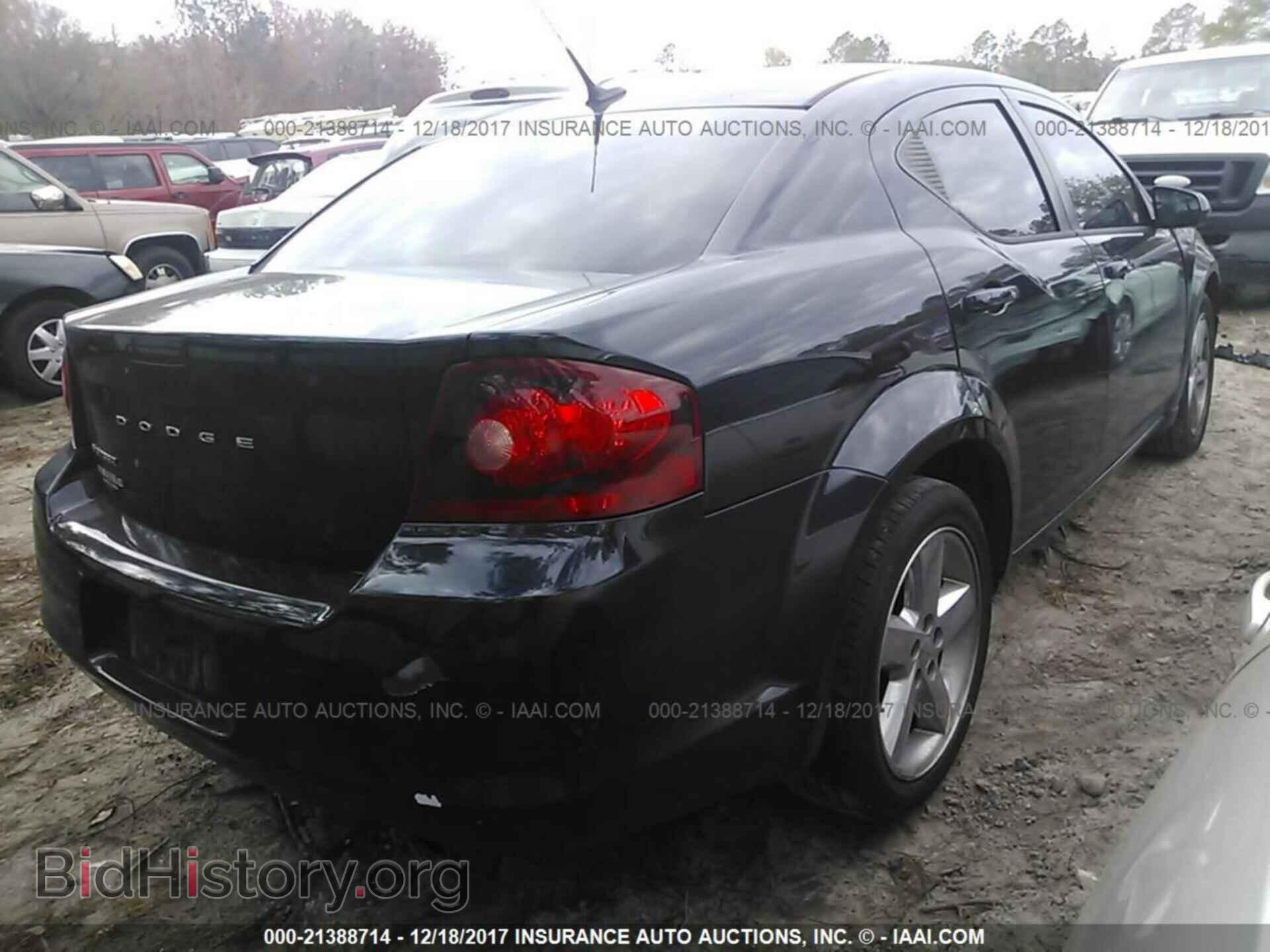 2011 Dodge Avenger - VIN: 1B3BD2FB3BN524784 - Фото 4