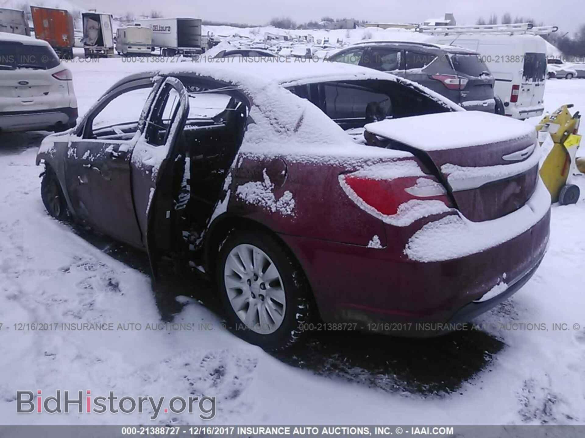2012 Chrysler 200 - VIN: 1C3CCBAB7CN292189 - Фото 3