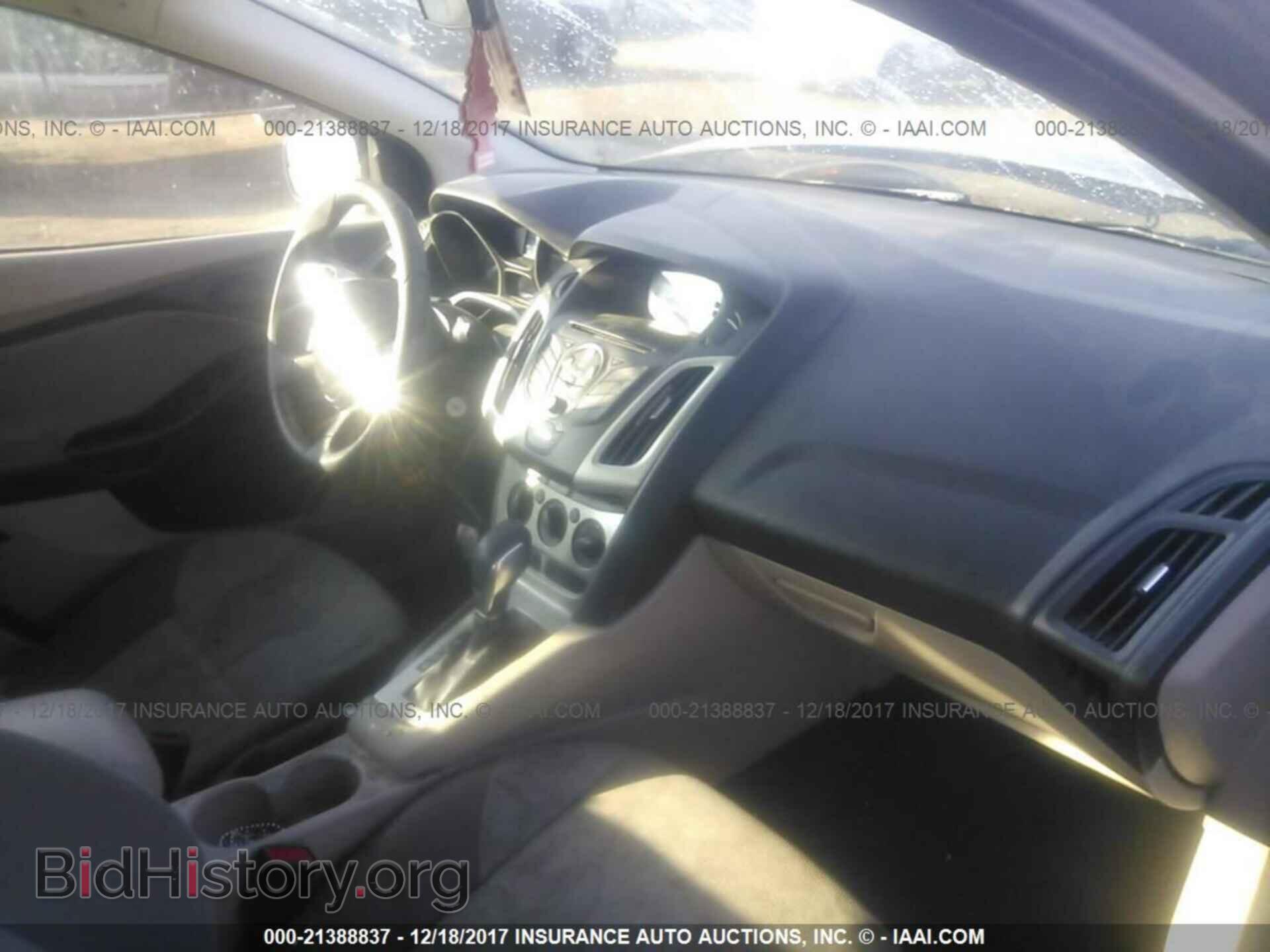 2012 Ford Focus - VIN: 1FAHP3F29CL216236 - Photo 5