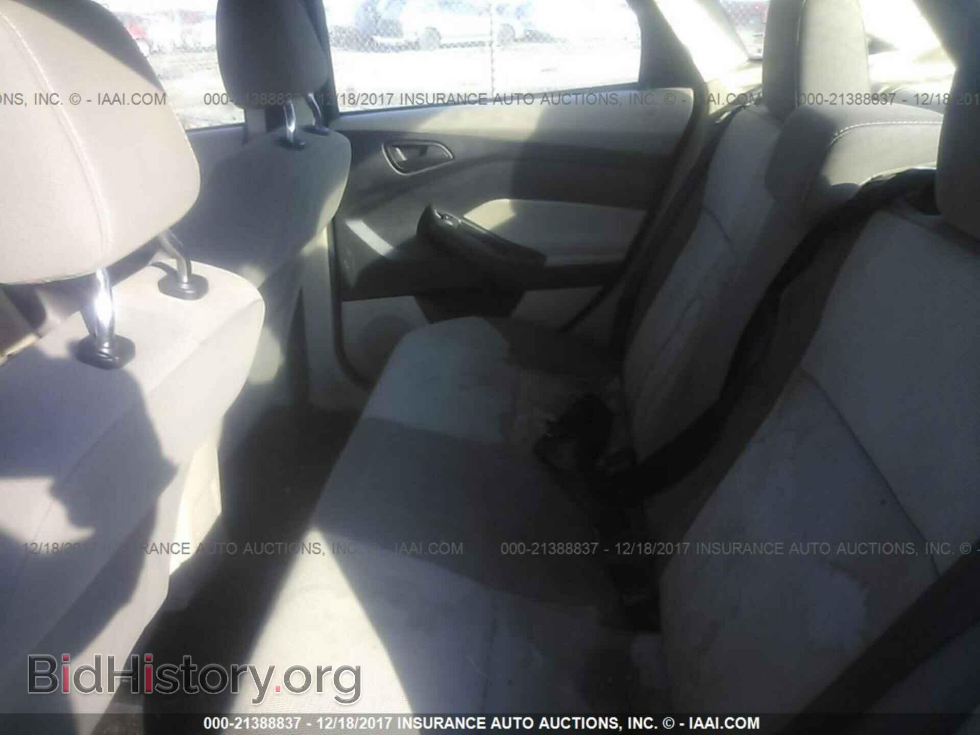 2012 Ford Focus - VIN: 1FAHP3F29CL216236 - Photo 8