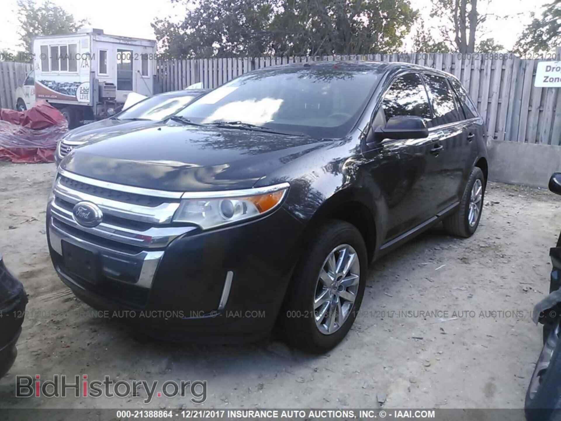 2011 Ford Edge - VIN: 2FMDK3KCXBBA91411 - Photo 2