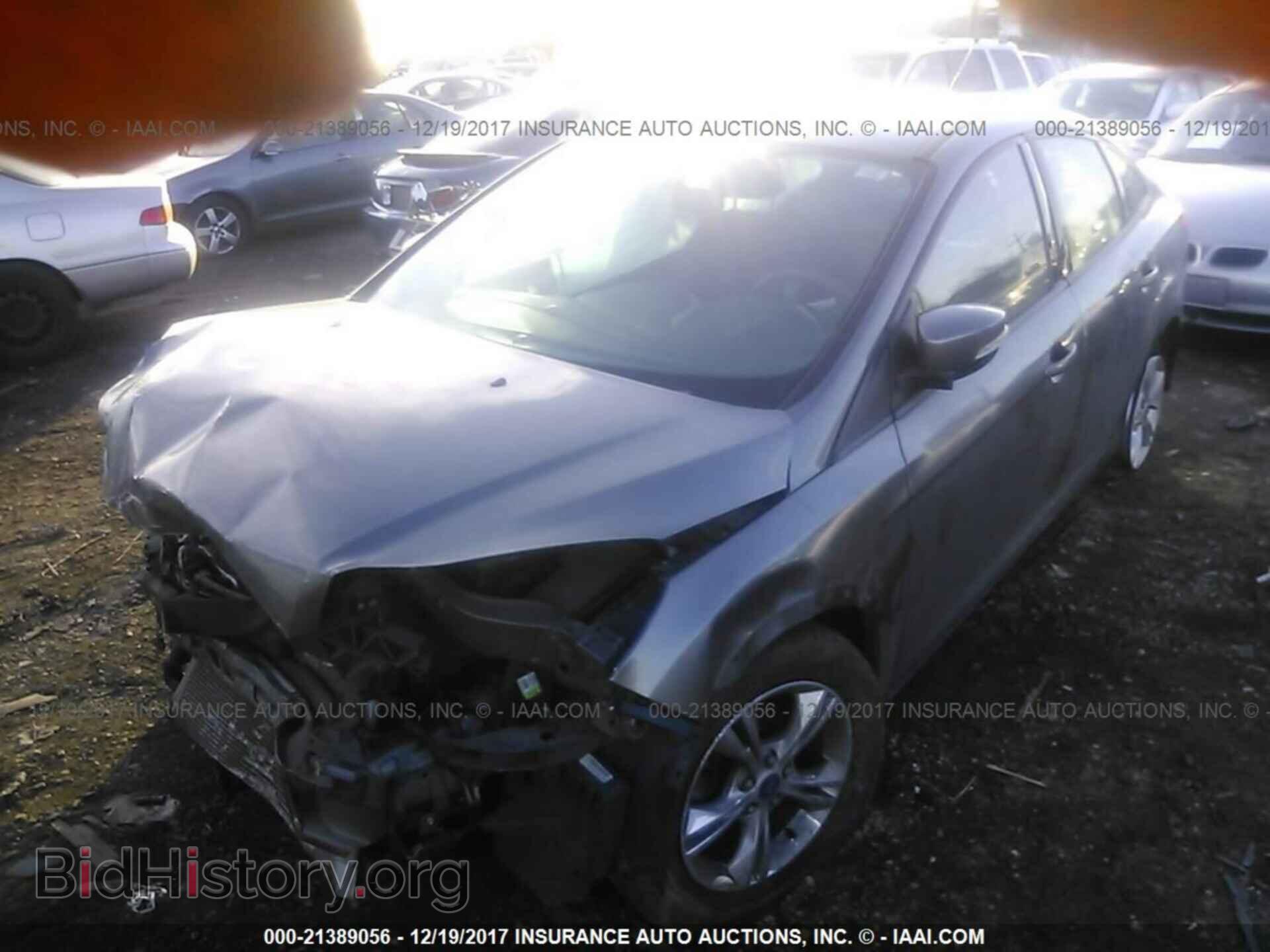 2014 Ford Focus - VIN: 1FADP3F22EL244736 - Фото 2