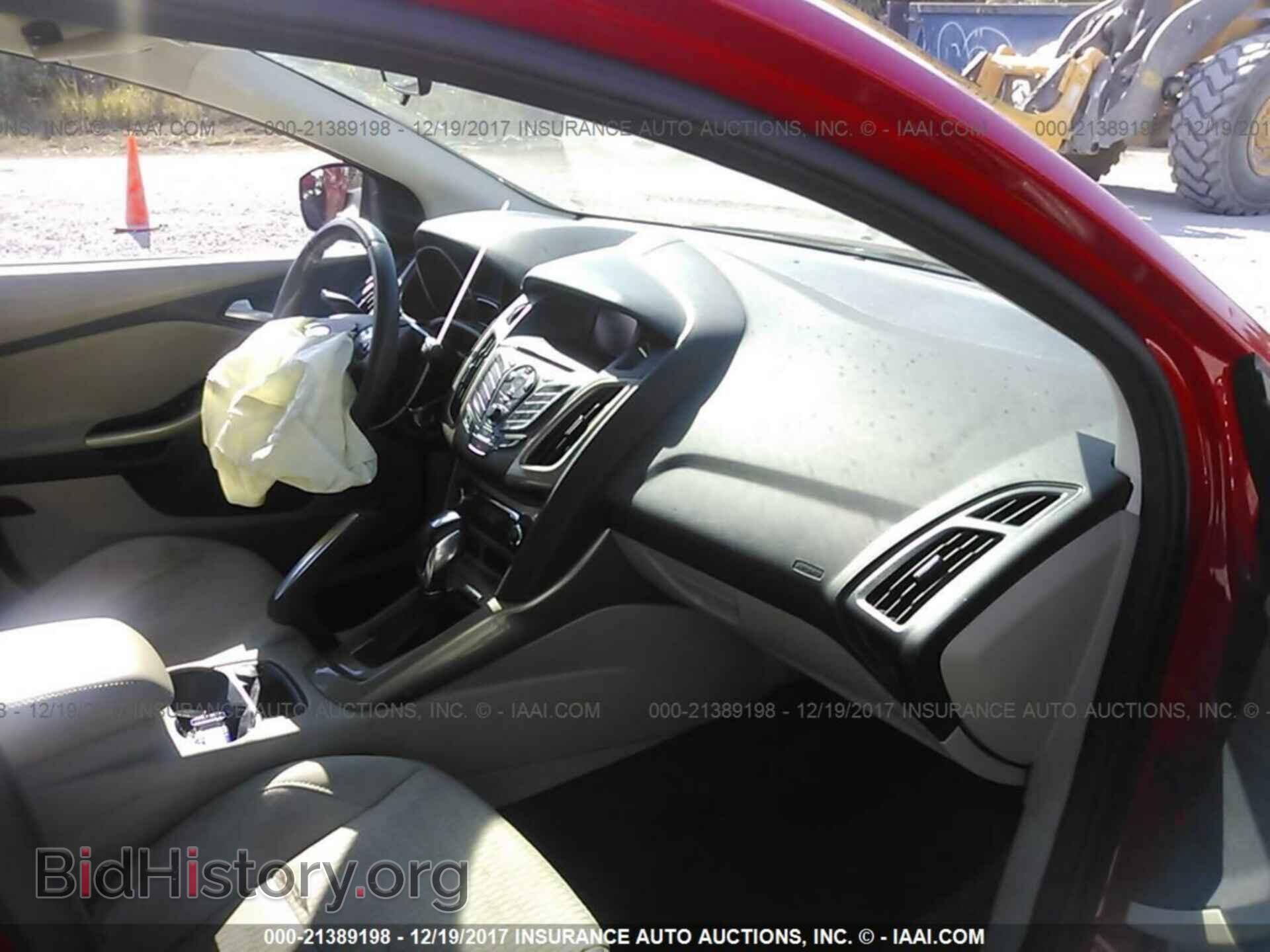2012 Ford Focus - VIN: 1FAHP3M23CL339419 - Фото 5