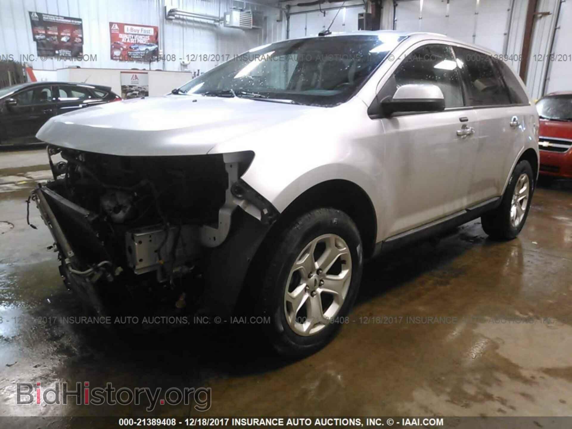 2011 Ford Edge - VIN: 2FMDK4JC7BBB03621 - Photo 2