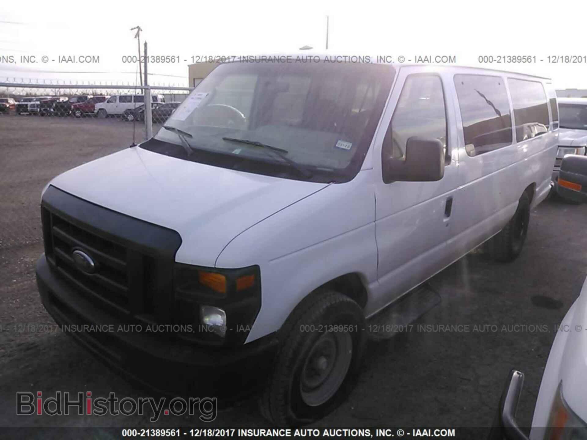 2013 Ford Econoline - VIN: 1FBSS3BL5DDA48804 - Фото 2