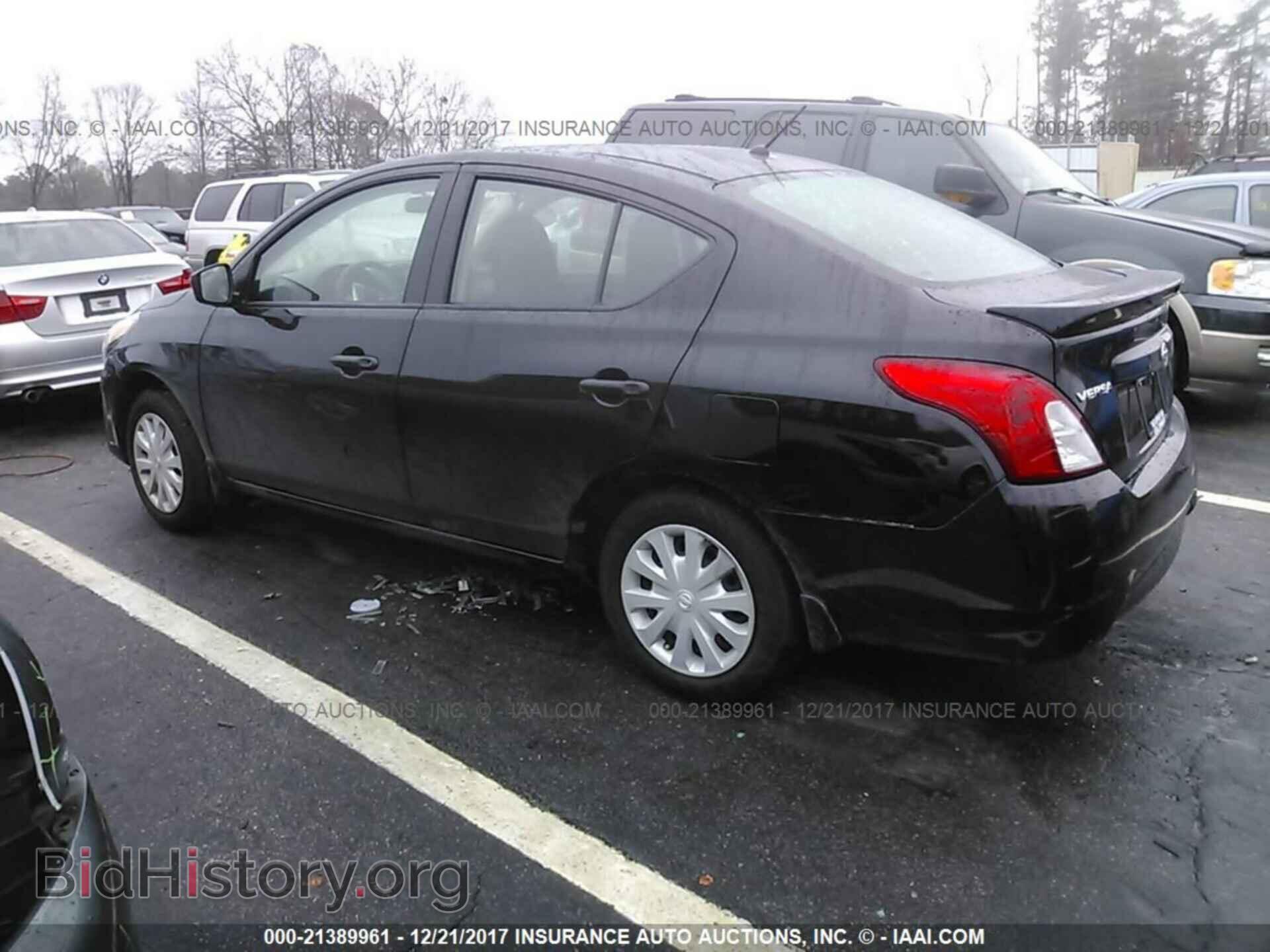 2017 Nissan Versa - VIN: 3N1CN7AP0HL869461 - Фото 3