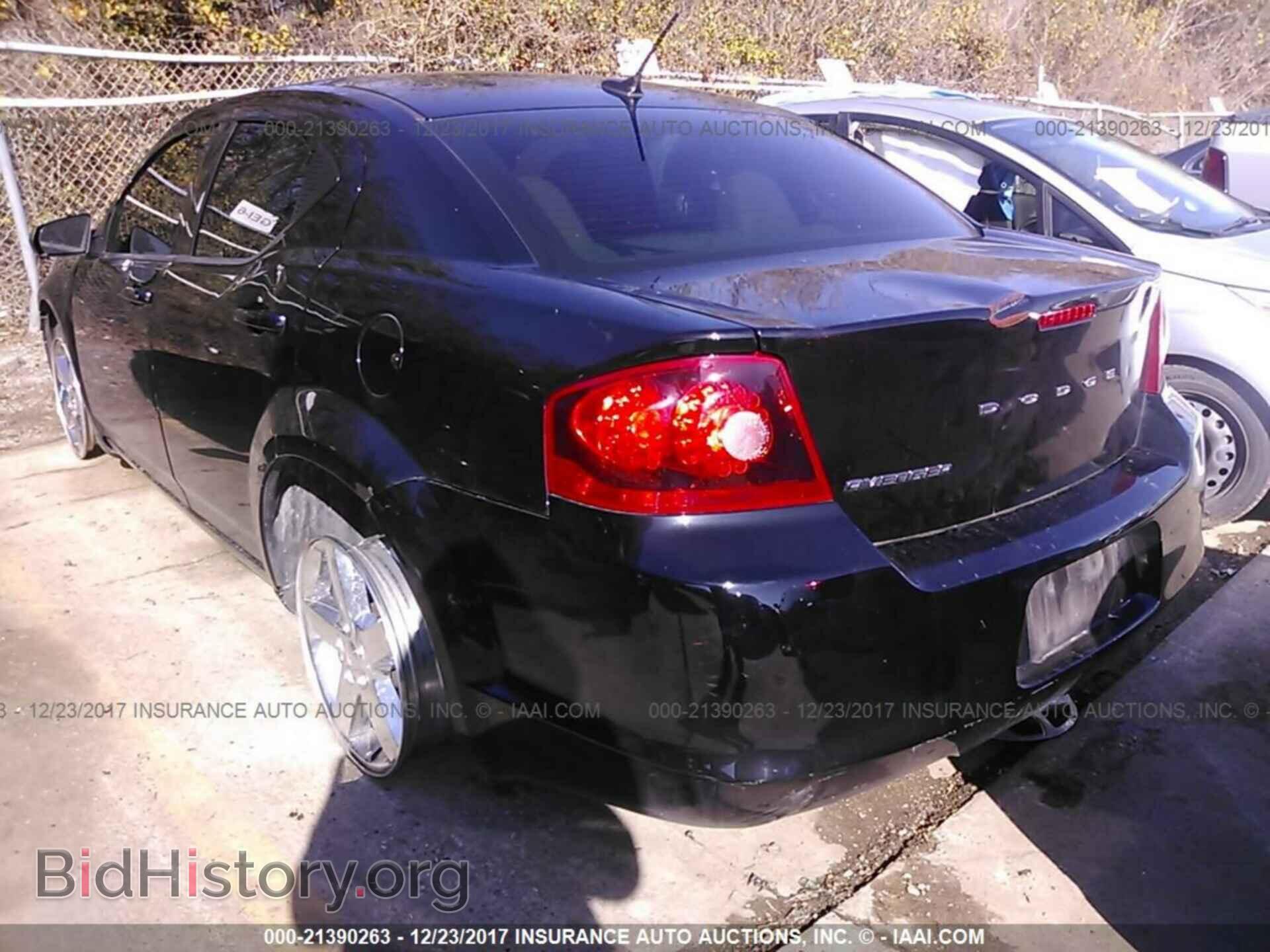 2014 Dodge Avenger - VIN: 1C3CDZAB0EN104041 - Photo 3
