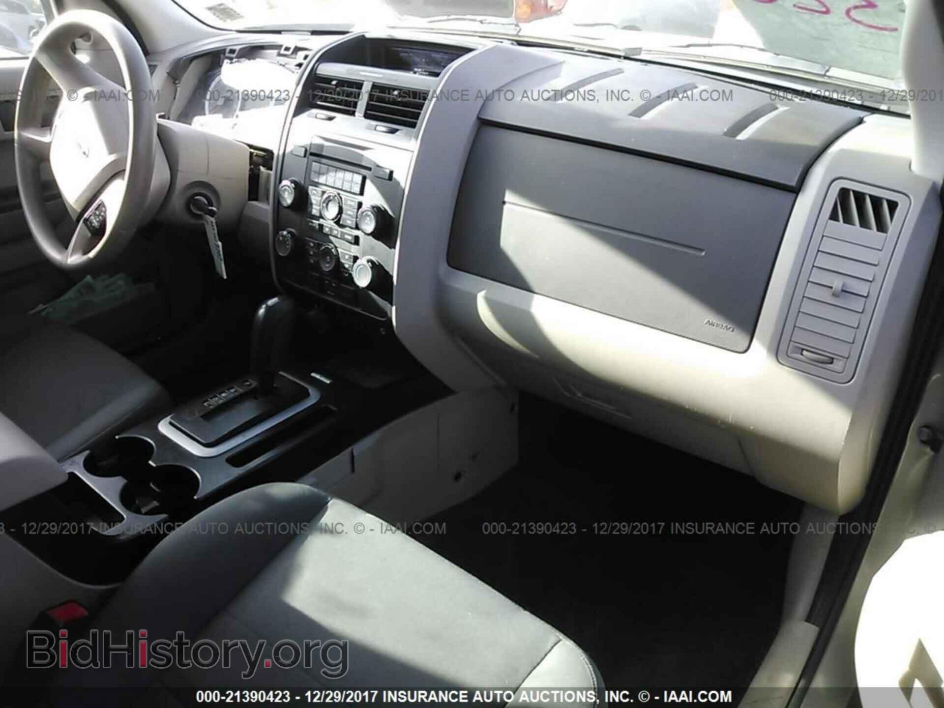 2012 Ford Escape - VIN: 1FMCU0C76CKB80213 - Photo 5