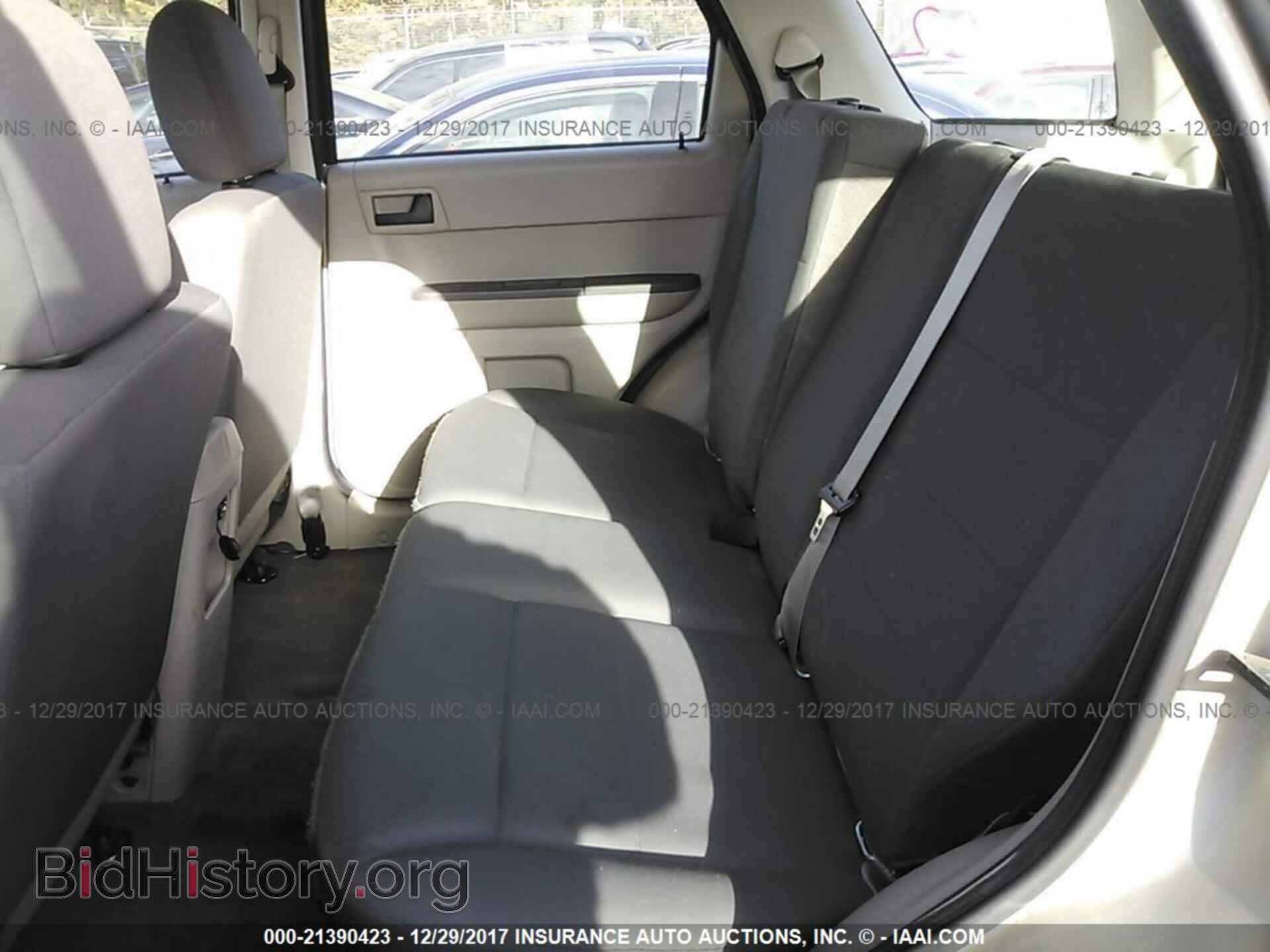 2012 Ford Escape - VIN: 1FMCU0C76CKB80213 - Photo 8