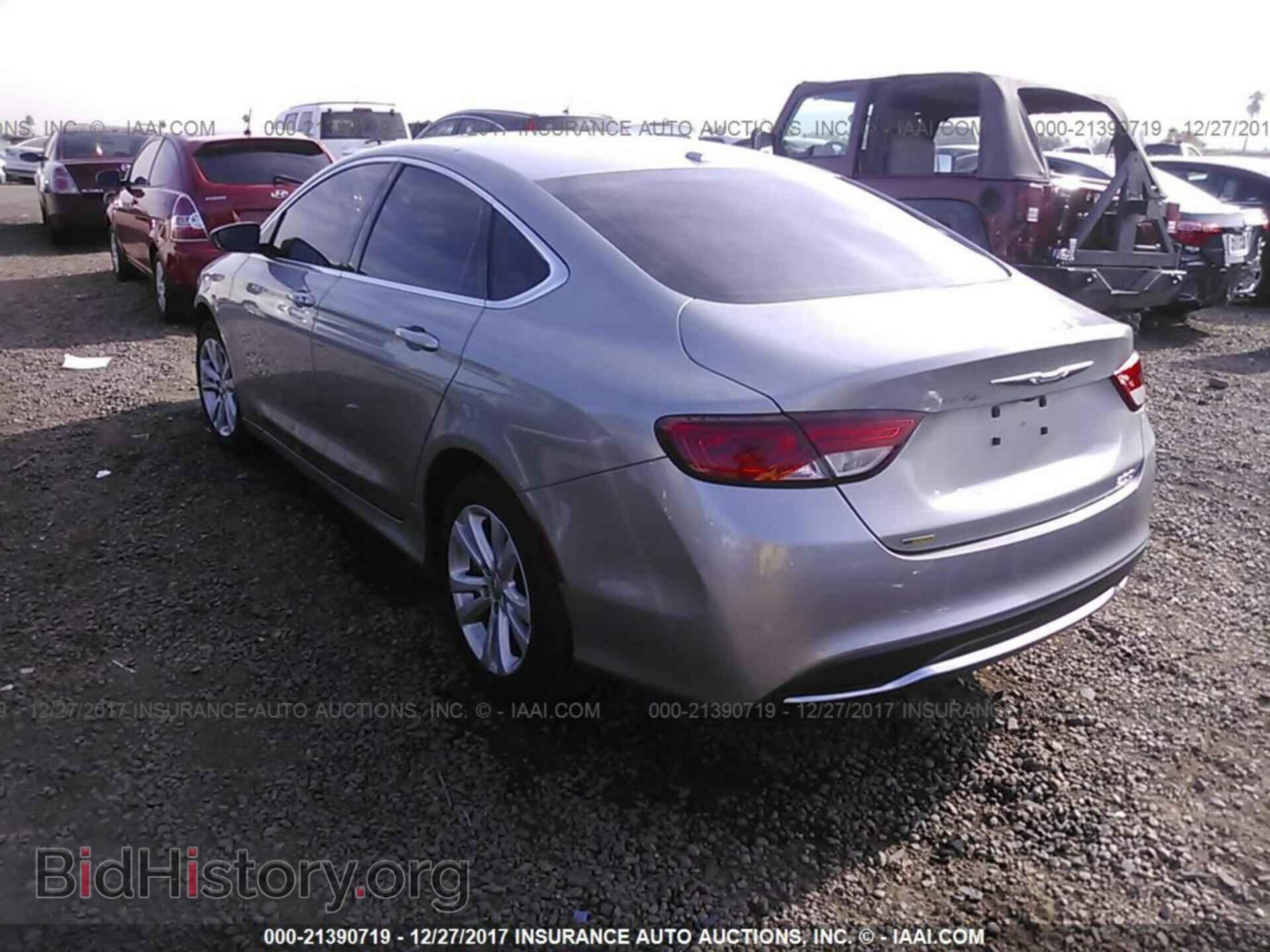 2015 Chrysler 200 - VIN: 1C3CCCAB5FN620882 - Фото 3