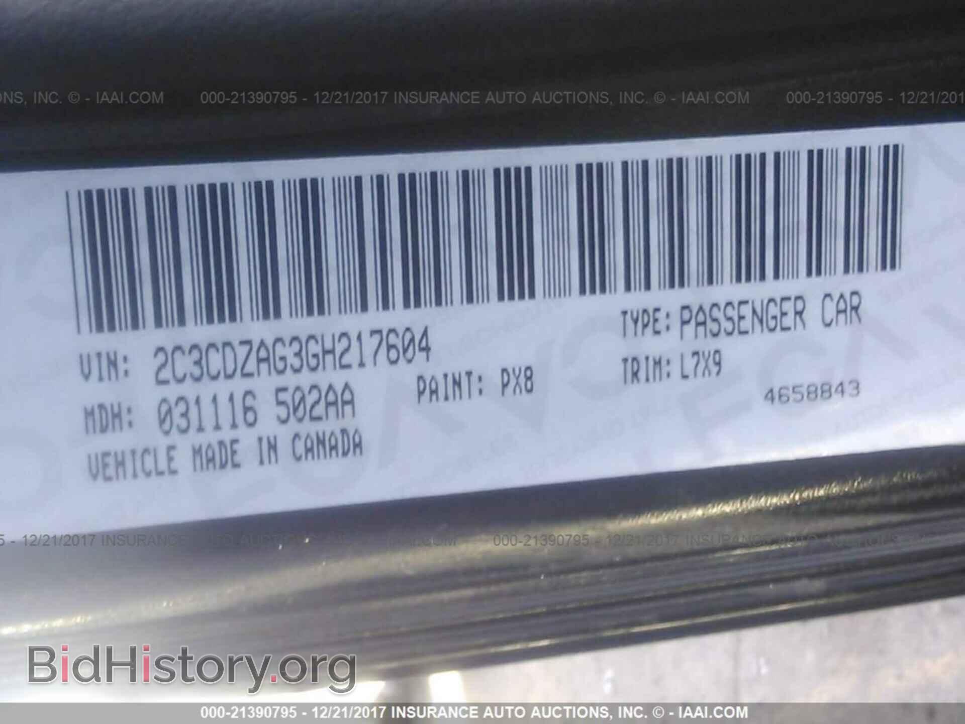 2016 Dodge Challenger - VIN: 2C3CDZAG3GH217604 - Photo 9
