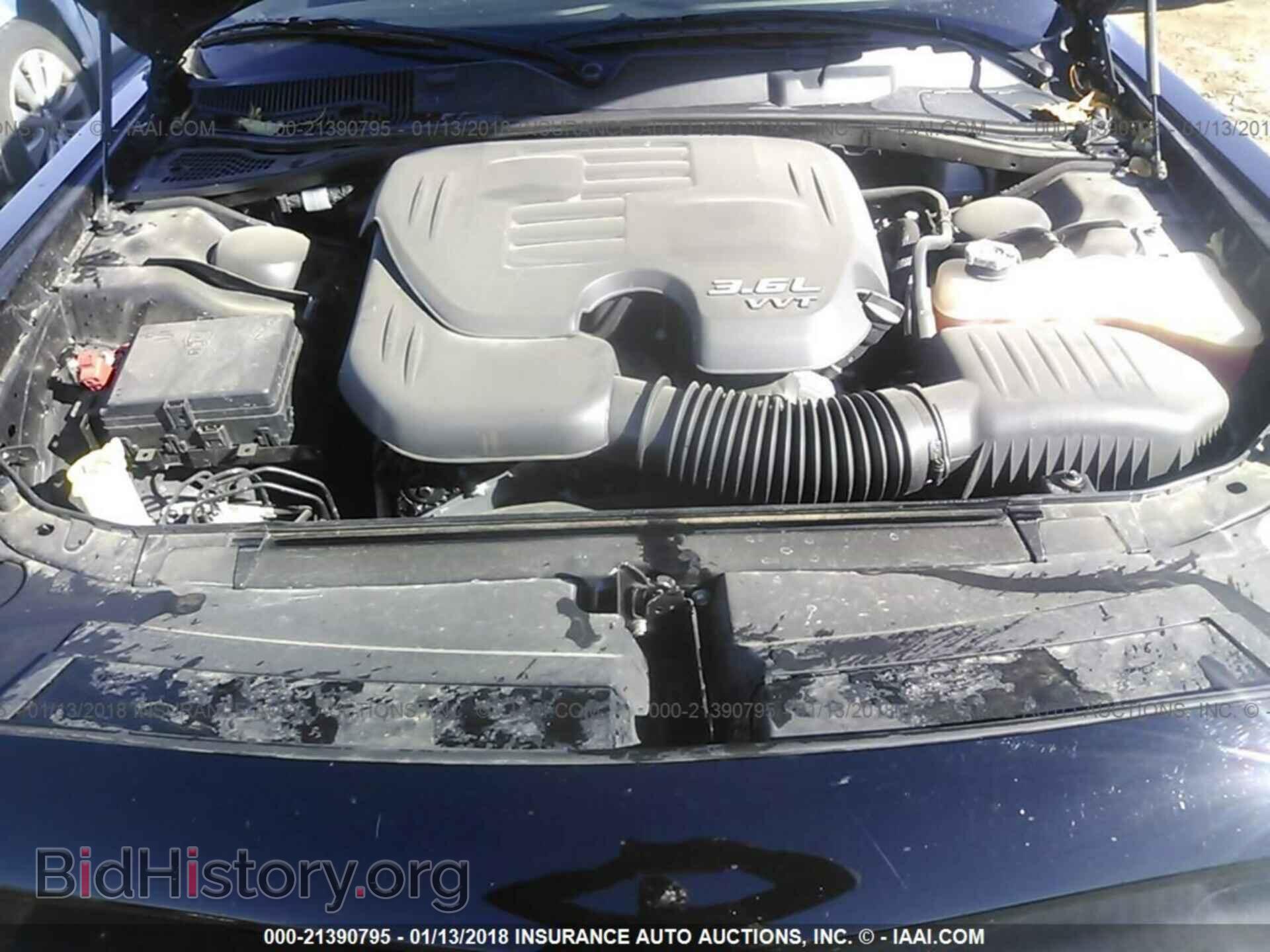 2016 Dodge Challenger - VIN: 2C3CDZAG3GH217604 - Photo 10