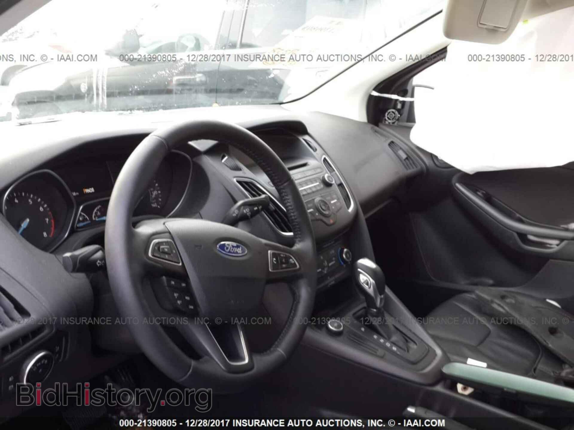 2016 Ford Focus - VIN: 1FADP3F29GL267255 - Фото 5