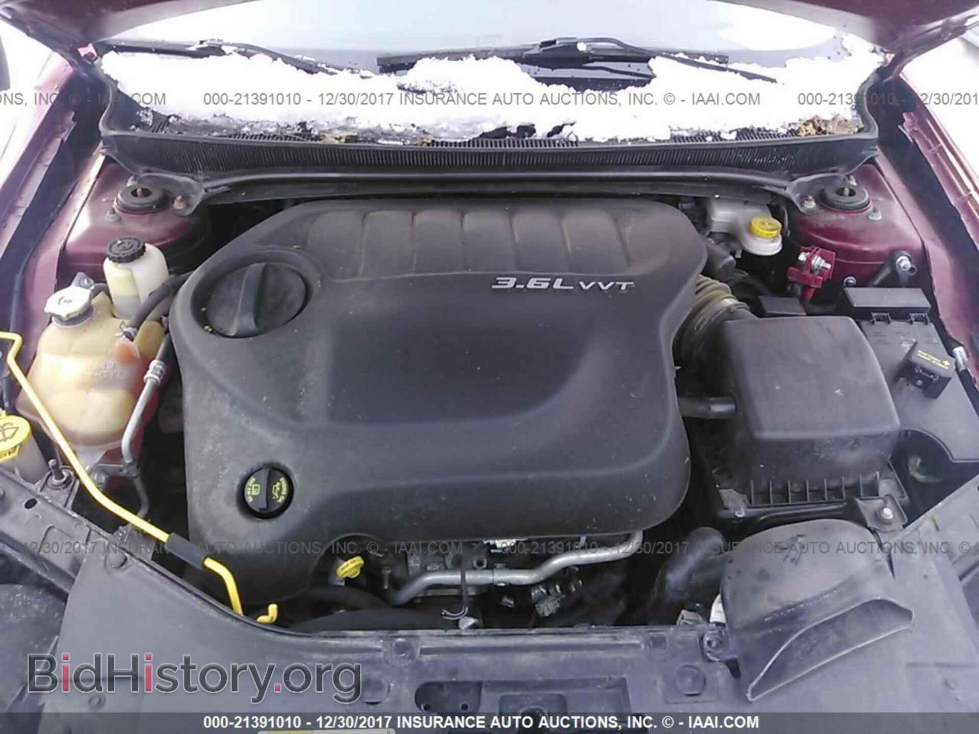2014 Chrysler 200 - VIN: 1C3CCBCG6EN135779 - Фото 10
