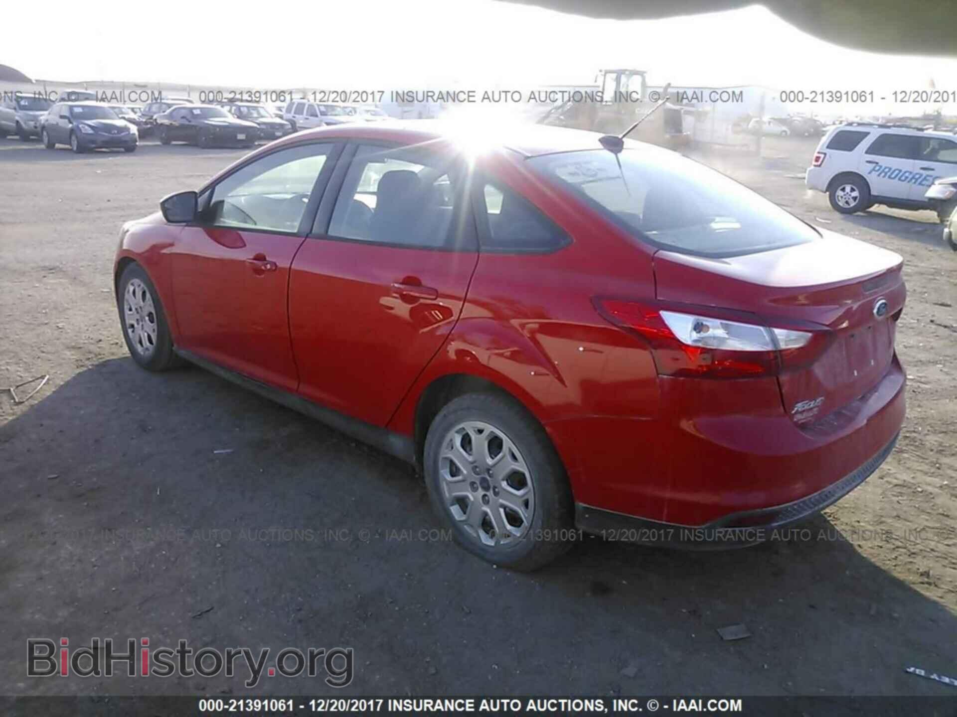 2012 Ford Focus - VIN: 1FAHP3F27CL314021 - Фото 3