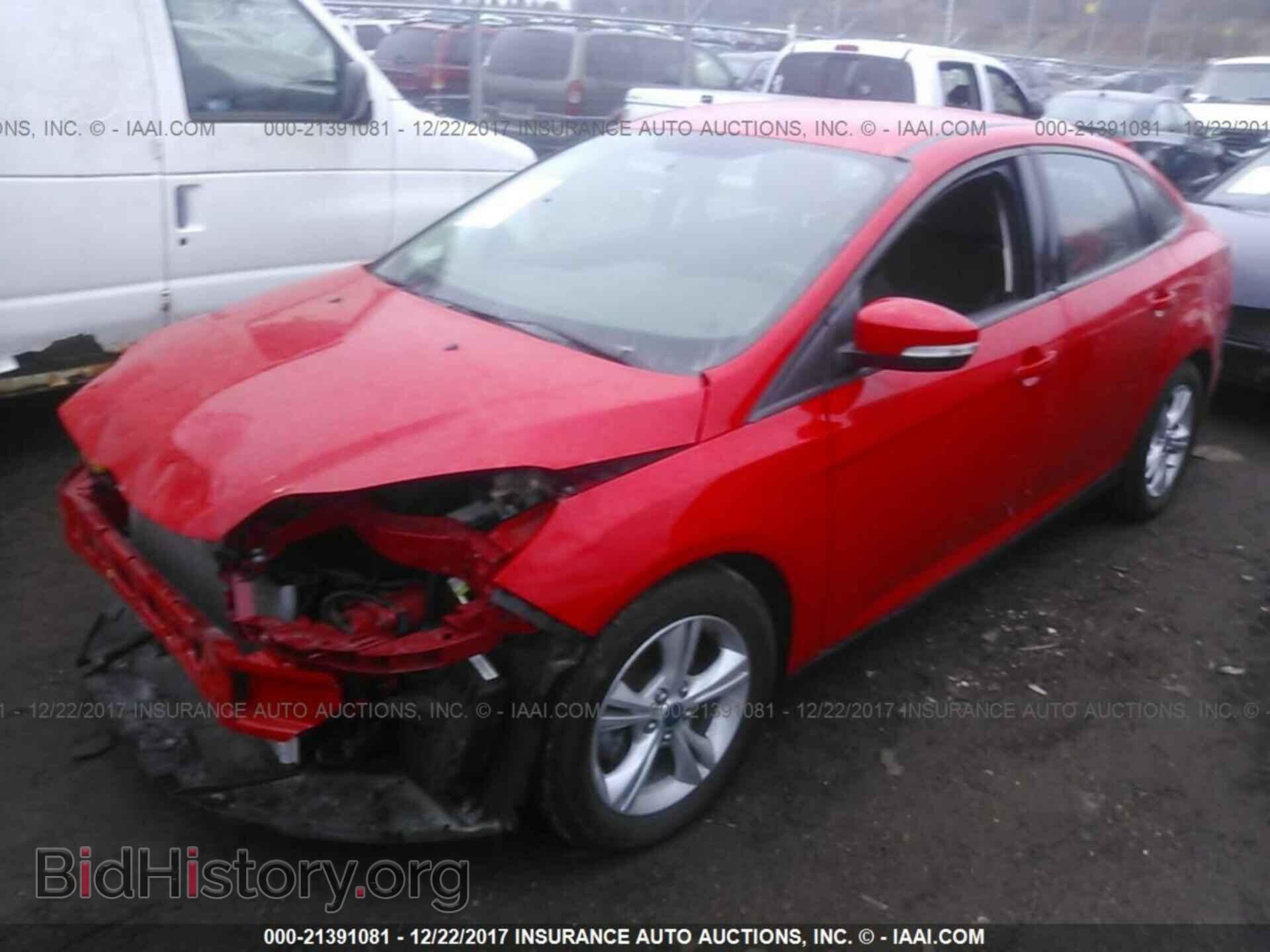 2014 Ford Focus - VIN: 1FADP3F2XEL437796 - Фото 2