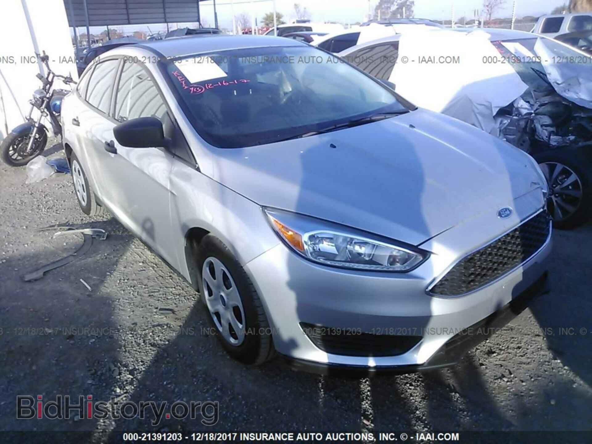 Photo 1FADP3E2XHL236096 - Ford Focus 2017