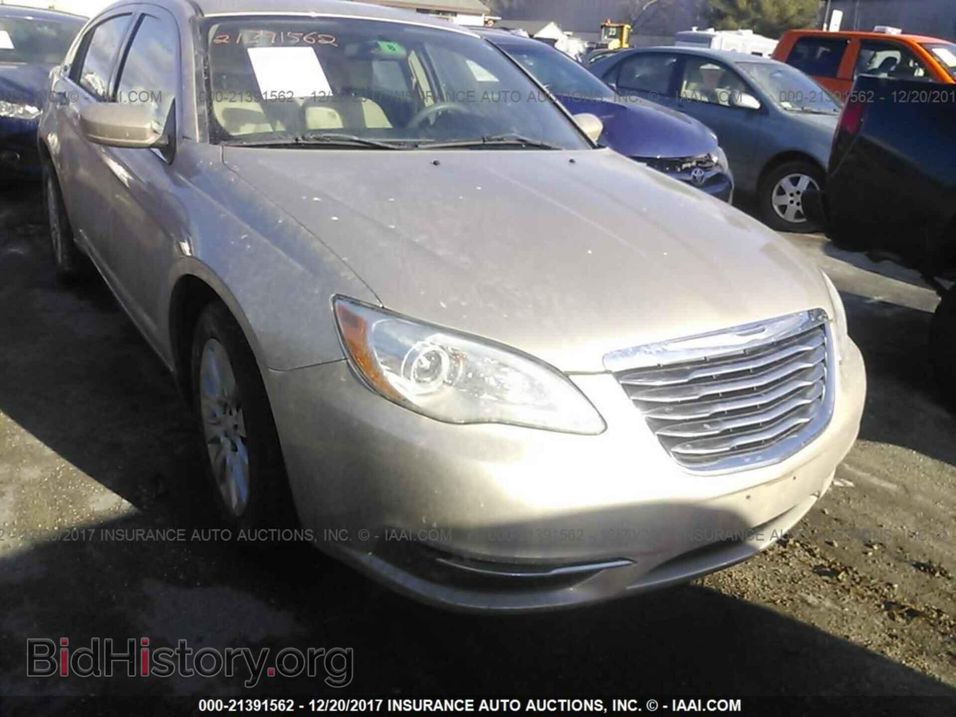 Photo 1C3CCBAG3EN101978 - Chrysler 200 2014