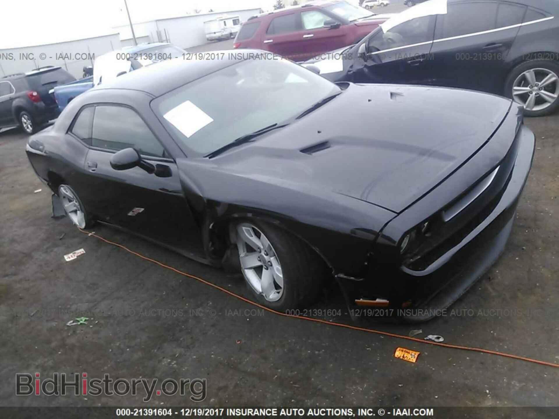 Photo 2C3CDYAG9DH592905 - Dodge Challenger 2013
